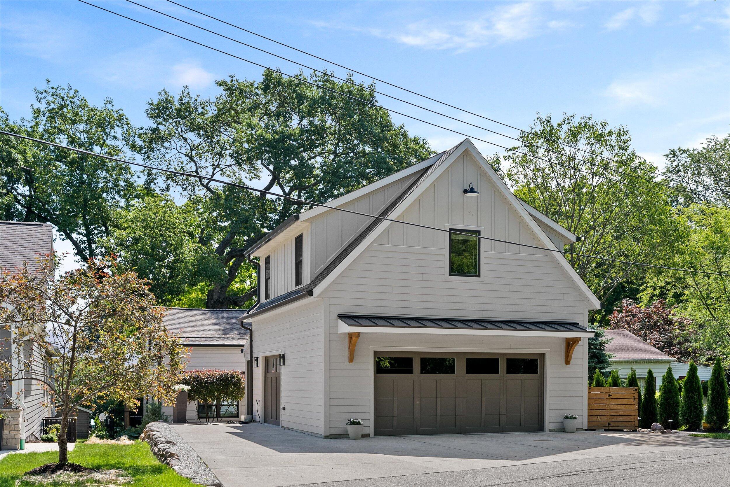 Wisconsin Lake Home for sale (MLS#: 1879299) at 2634  Nagawicka Ave, in Delafield, Wisconsin. (52 of 61)