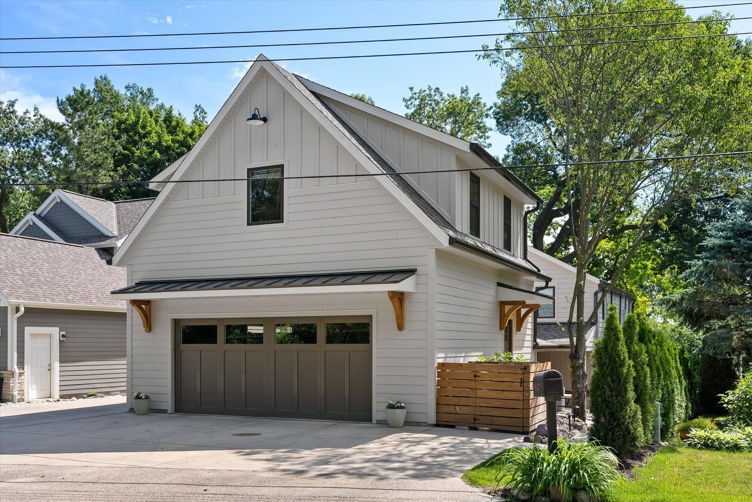 Wisconsin Lake Home for sale (MLS#: 1879299) at 2634  Nagawicka Ave, in Delafield, Wisconsin. (53 of 61)