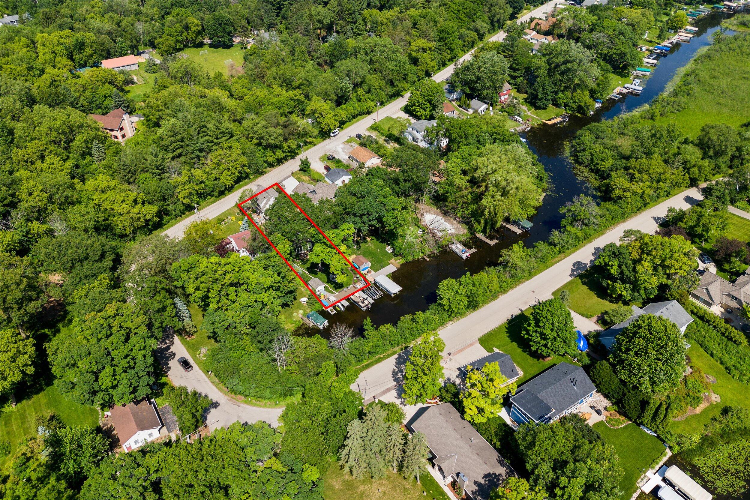 Wisconsin Lake Home for sale (MLS#: 1879299) at 2634  Nagawicka Ave, in Delafield, Wisconsin. (56 of 61)