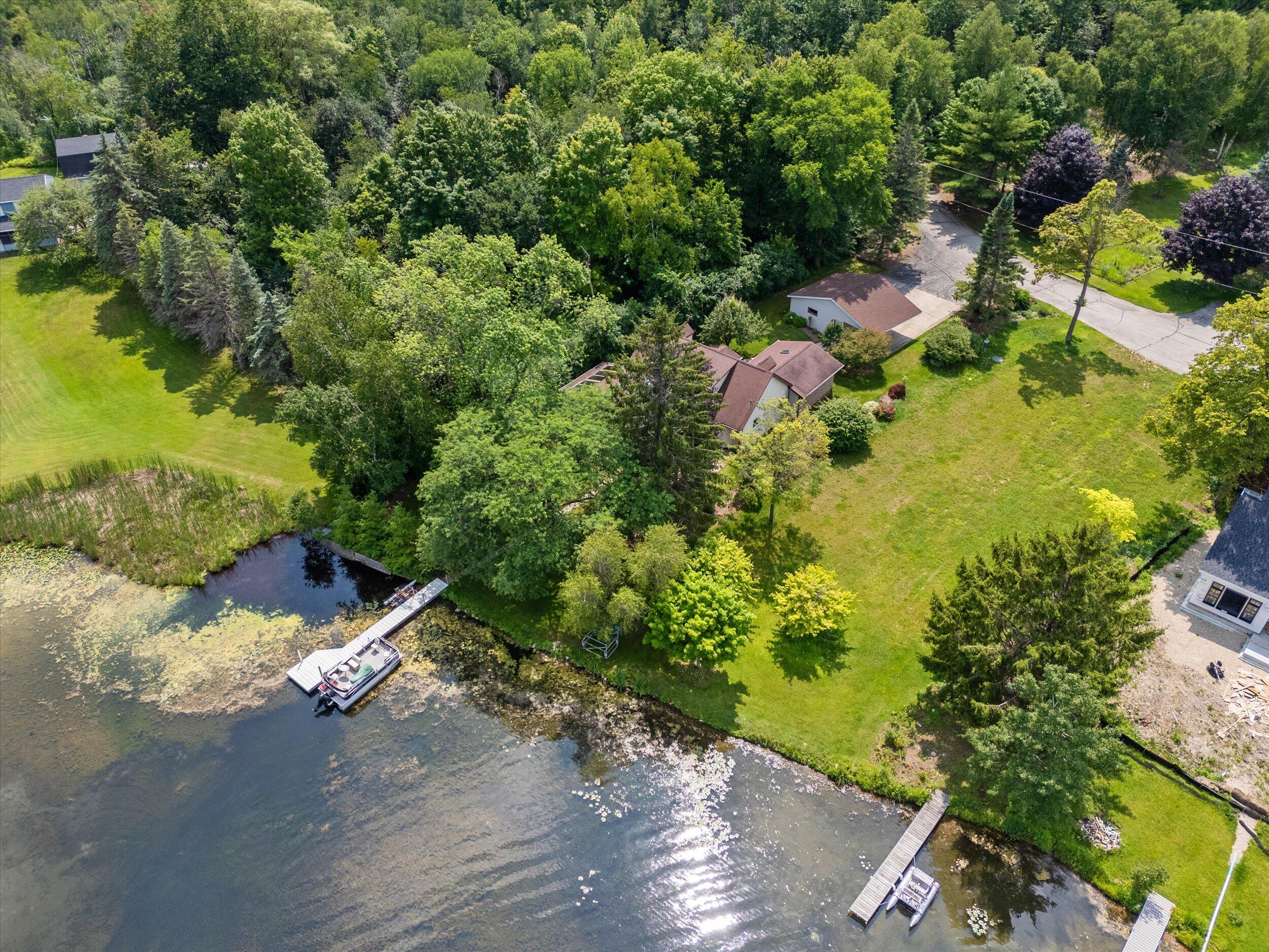 Wisconsin Lake Home for sale (MLS#: 1880921) at 5250  Road 2 -, in West Bend, Wisconsin. (17 of 45)