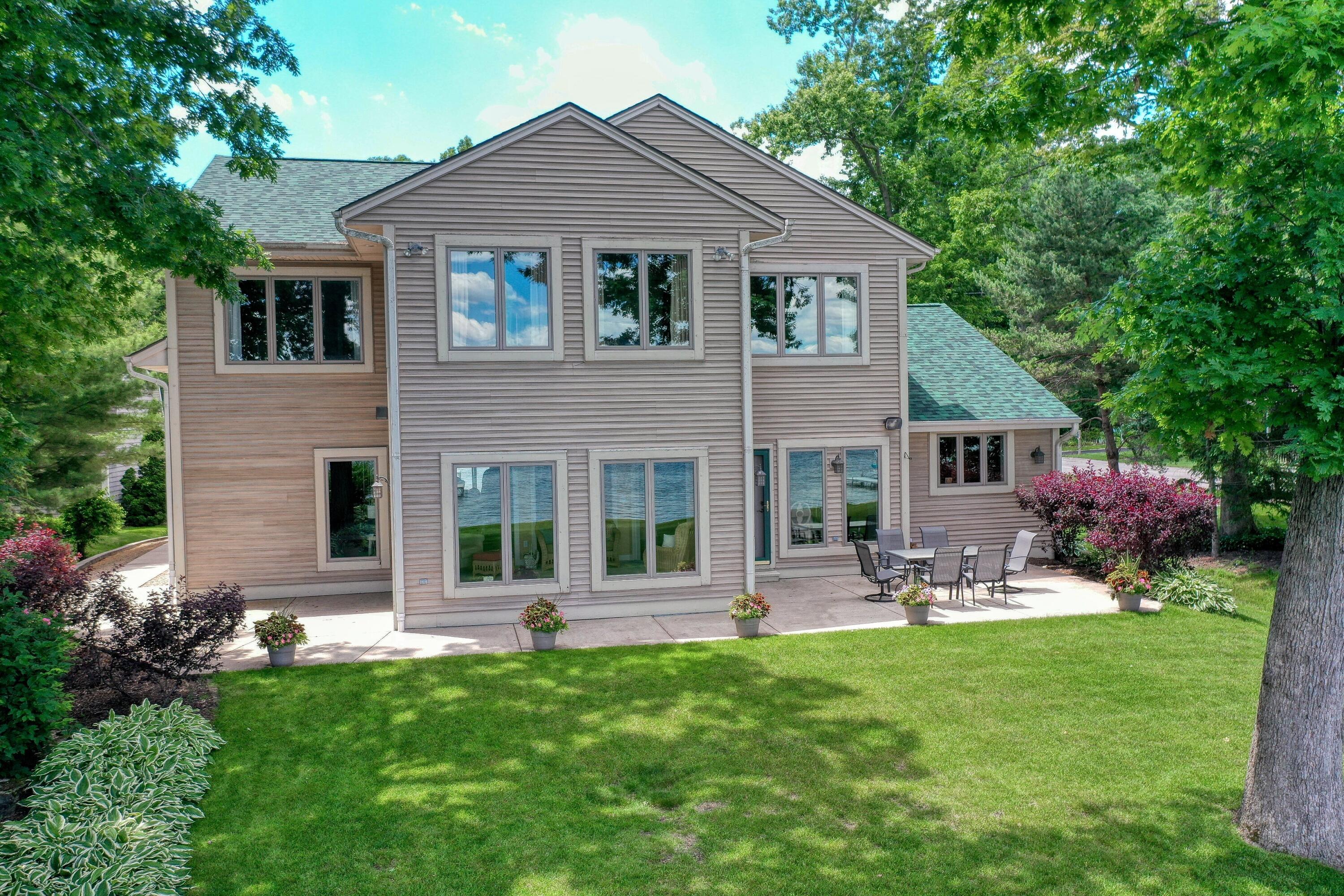 Wisconsin Lake Home for sale (MLS#: 1880952) at 420 S Golden Lake Ln, in Summit, Wisconsin. (45 of 62)