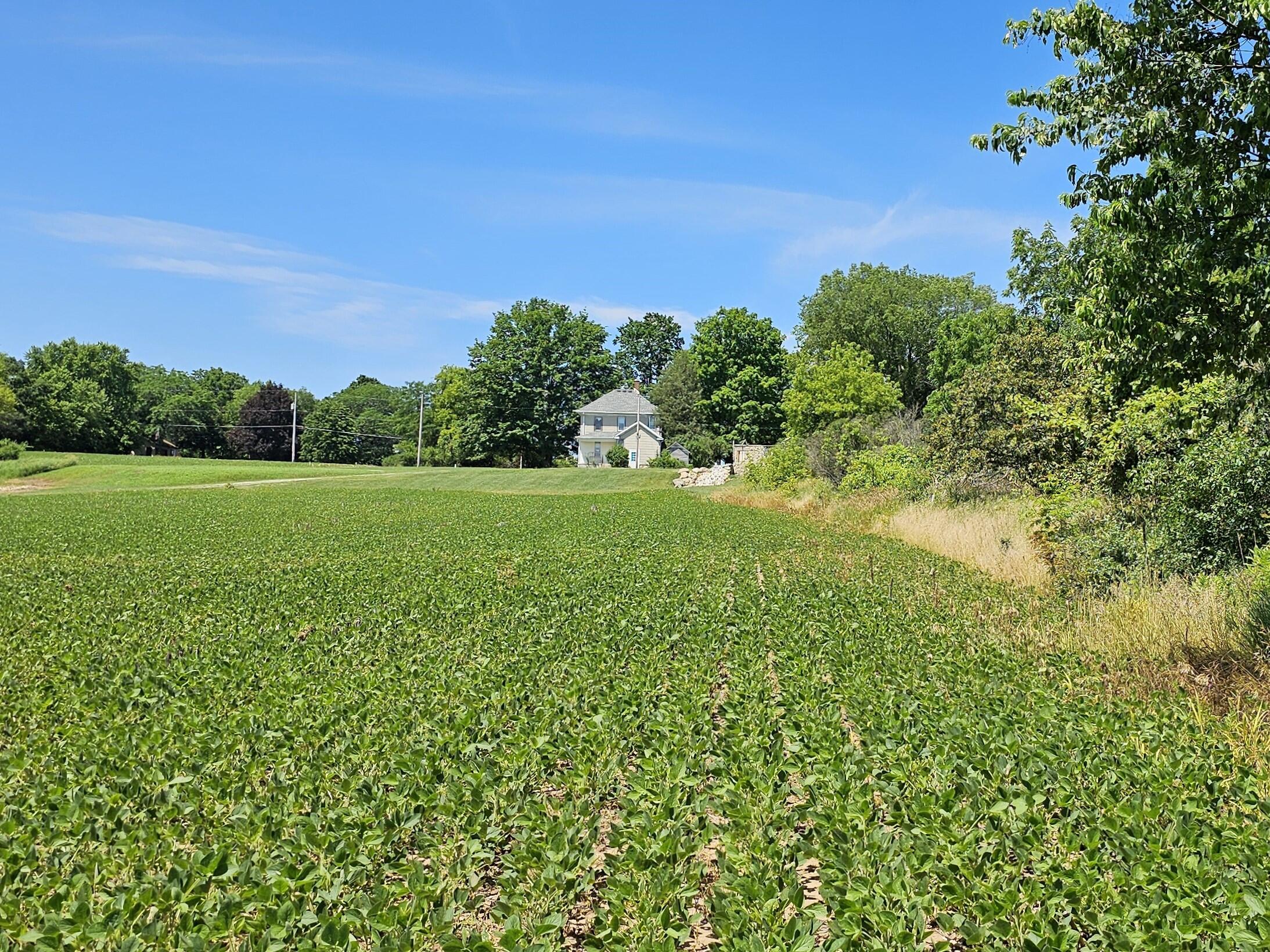 Wisconsin Lake Home for sale (MLS#: 1881339) at W240S10240  Castle Rd, in Vernon, Wisconsin. (11 of 34)