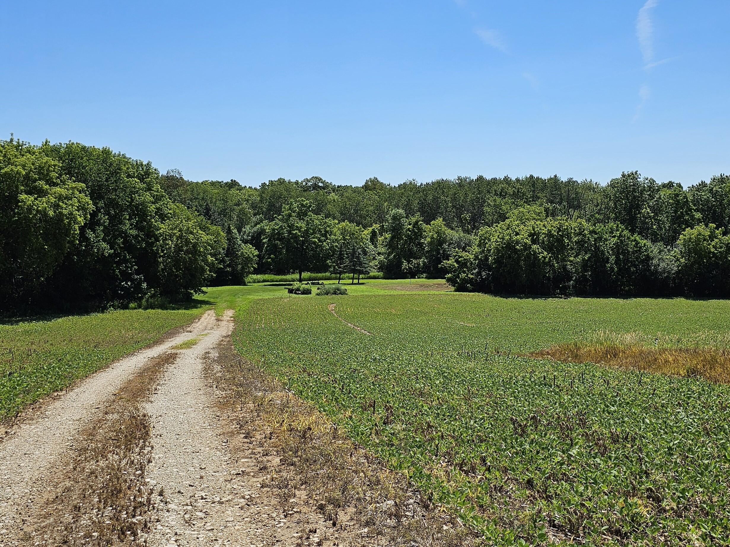 Wisconsin Lake Home for sale (MLS#: 1881339) at W240S10240  Castle Rd, in Vernon, Wisconsin. (15 of 34)