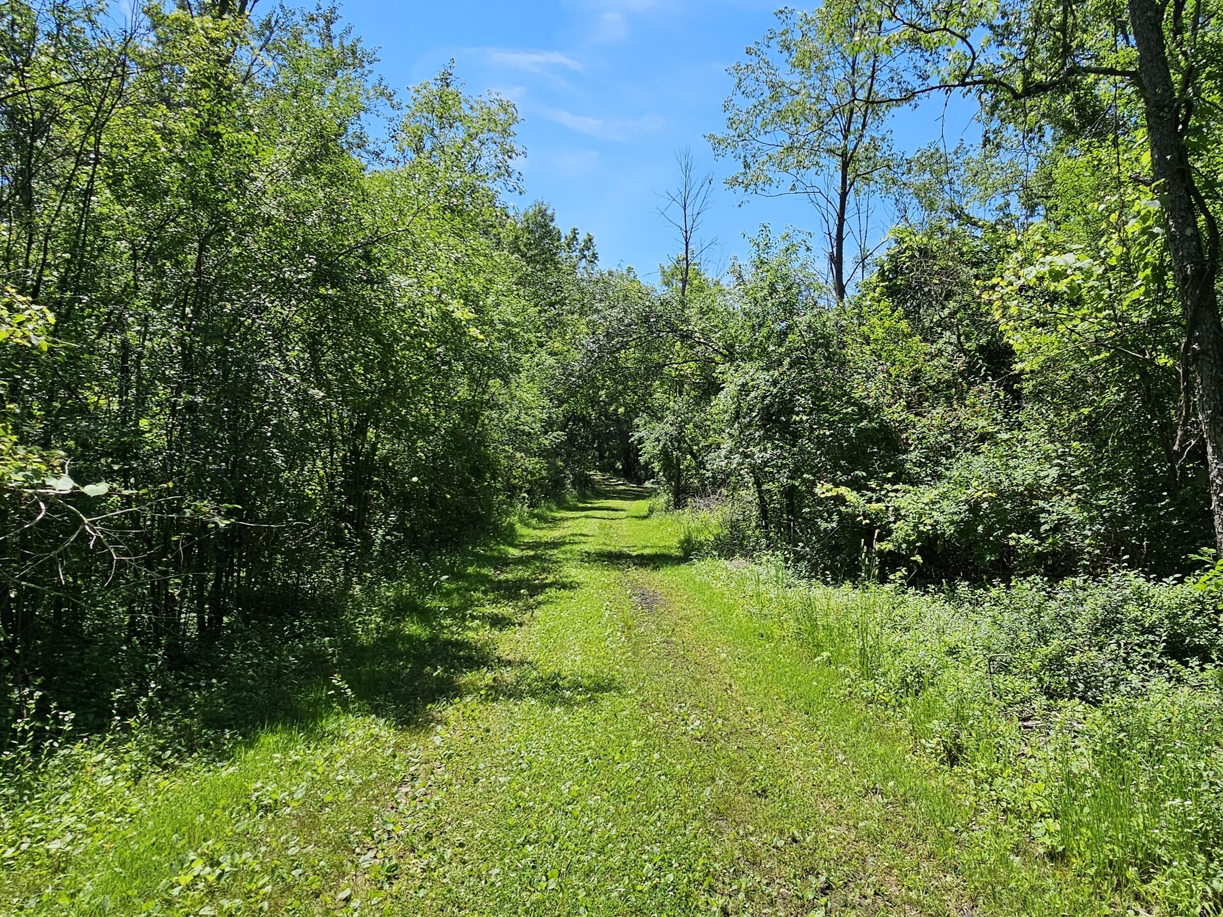 Wisconsin Lake Home for sale (MLS#: 1881339) at W240S10240  Castle Rd, in Vernon, Wisconsin. (19 of 34)