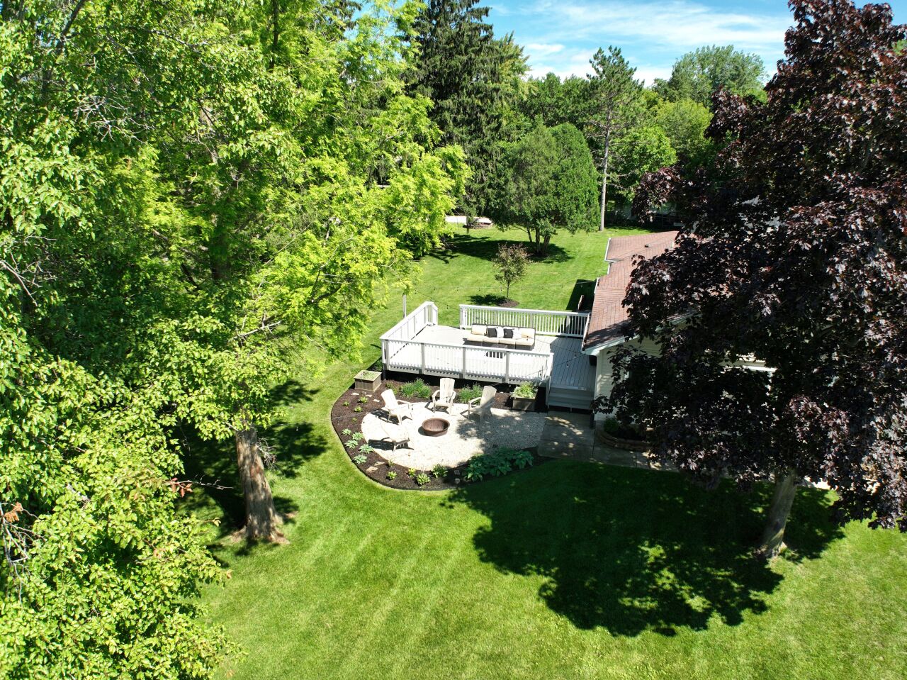 Wisconsin Lake Home for sale (MLS#: 1882145) at W4140  Lake Shore Dr, in Geneva, Wisconsin. (3 of 48)