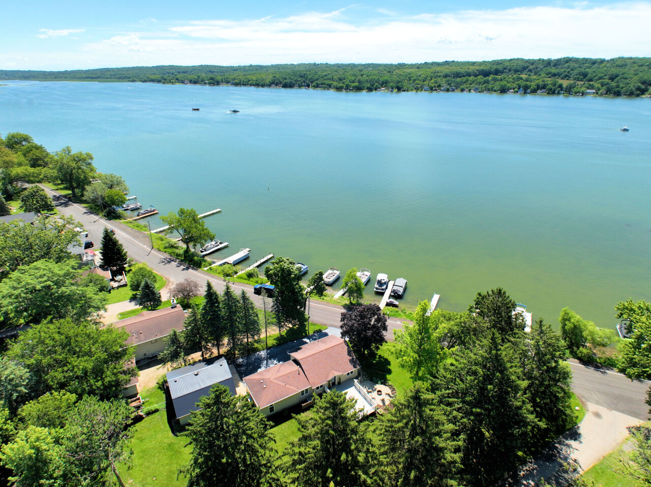 Wisconsin Lake Home for sale (MLS#: 1882145) at W4140  Lake Shore Dr, in Geneva, Wisconsin. (31 of 48)