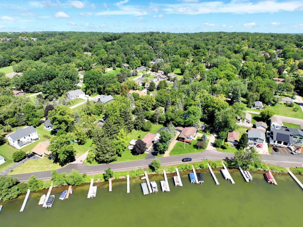 Wisconsin Lake Home for sale (MLS#: 1882145) at W4140  Lake Shore Dr, in Geneva, Wisconsin. (32 of 48)