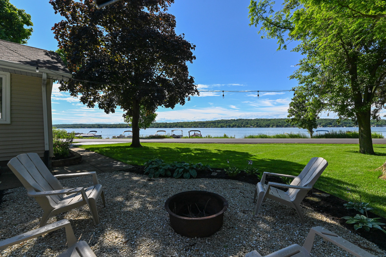 Wisconsin Lake Home for sale (MLS#: 1882145) at W4140  Lake Shore Dr, in Geneva, Wisconsin. (43 of 48)