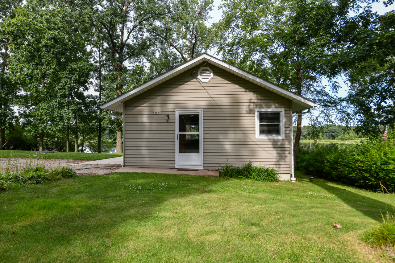 Wisconsin Lake Home for sale (MLS#: 1882765) at N6819  Lake Dr, in Richmond, Wisconsin. (9 of 46)