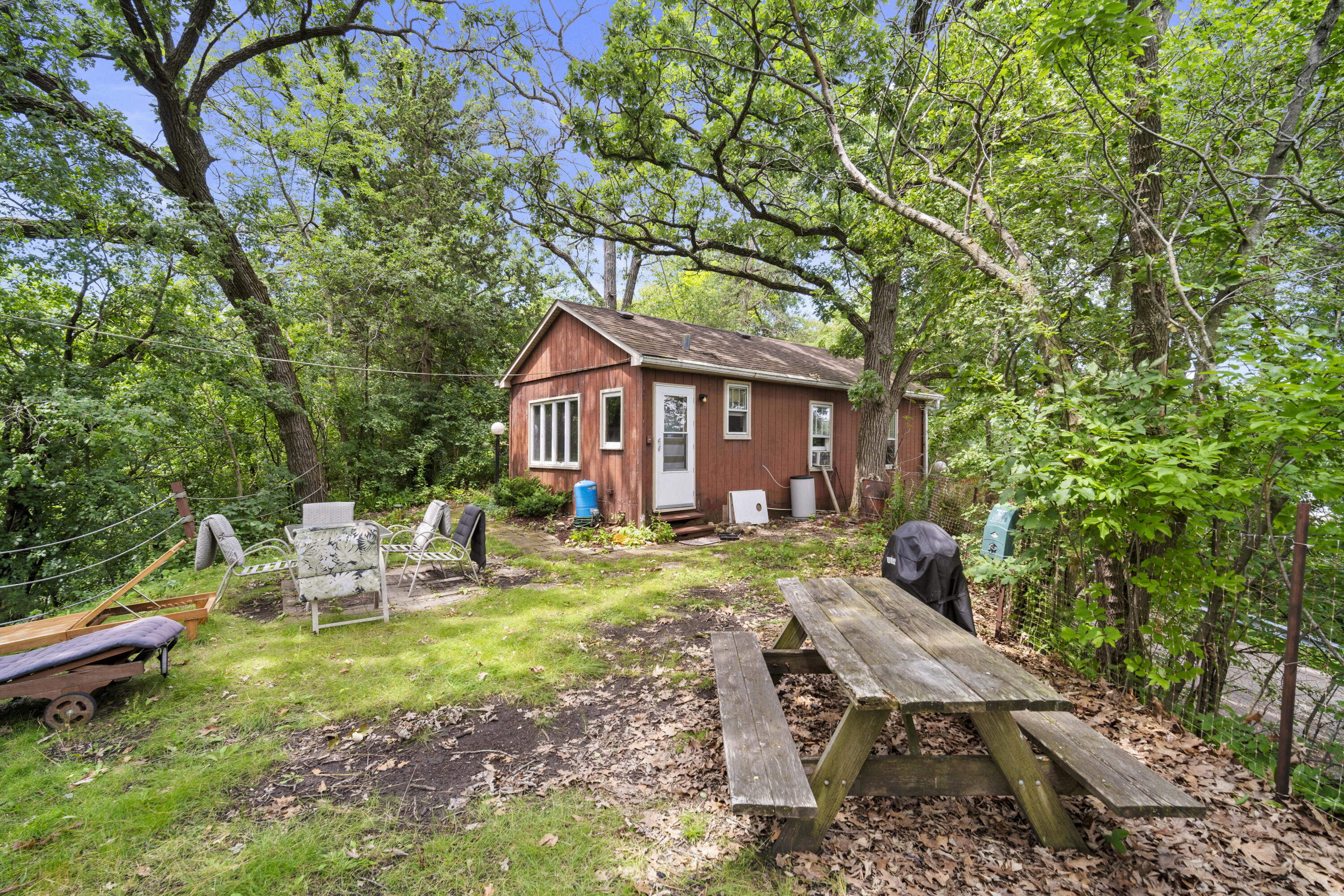 Wisconsin Lake Home for sale (MLS#: 1883023) at 416  Waldeck Dr, in Twin Lakes, Wisconsin. (3 of 39)