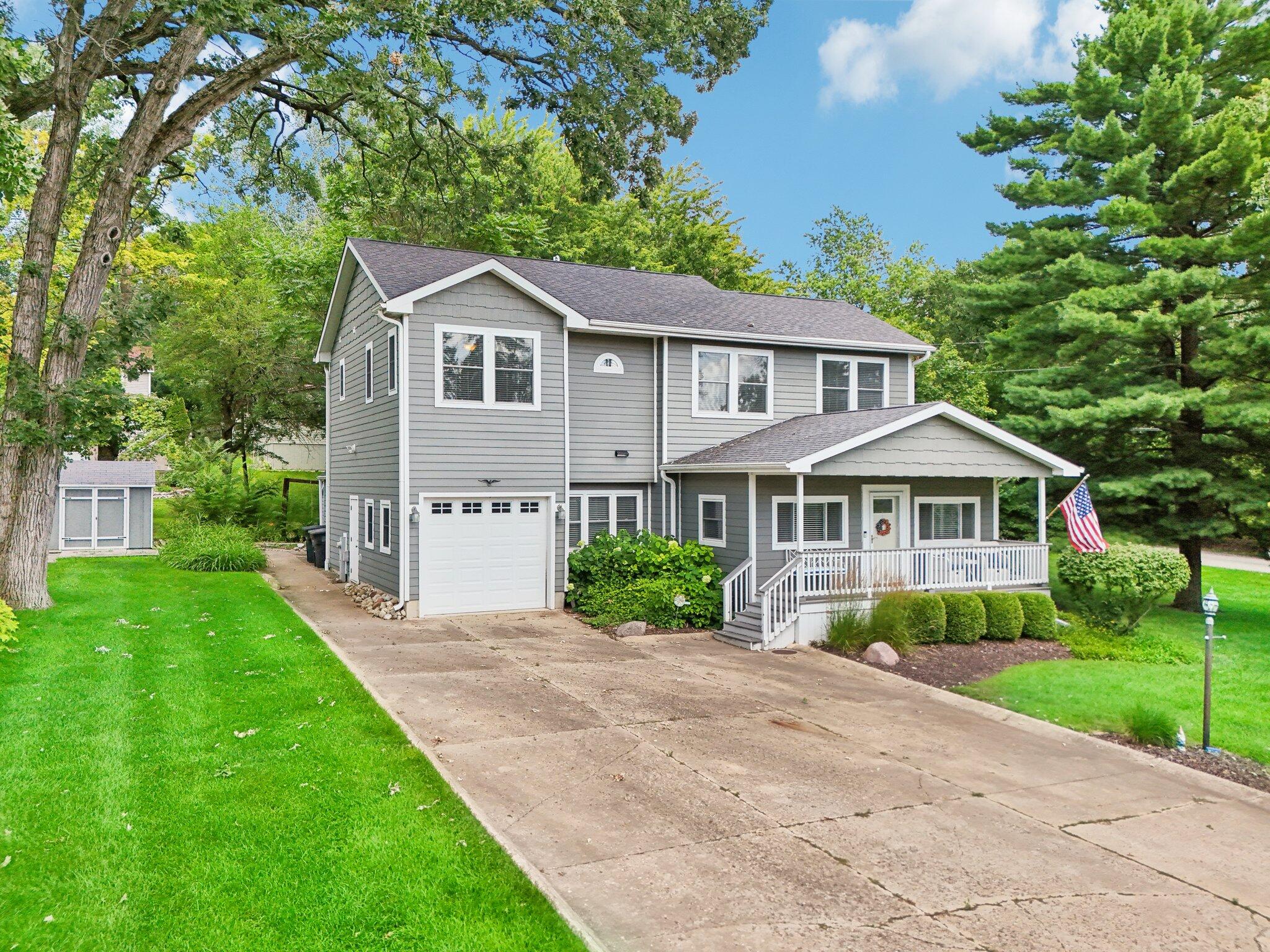 Wisconsin Lake Home for sale (MLS#: 1883323) at W4082  Whittier Dr, in Geneva, Wisconsin. (1 of 63)