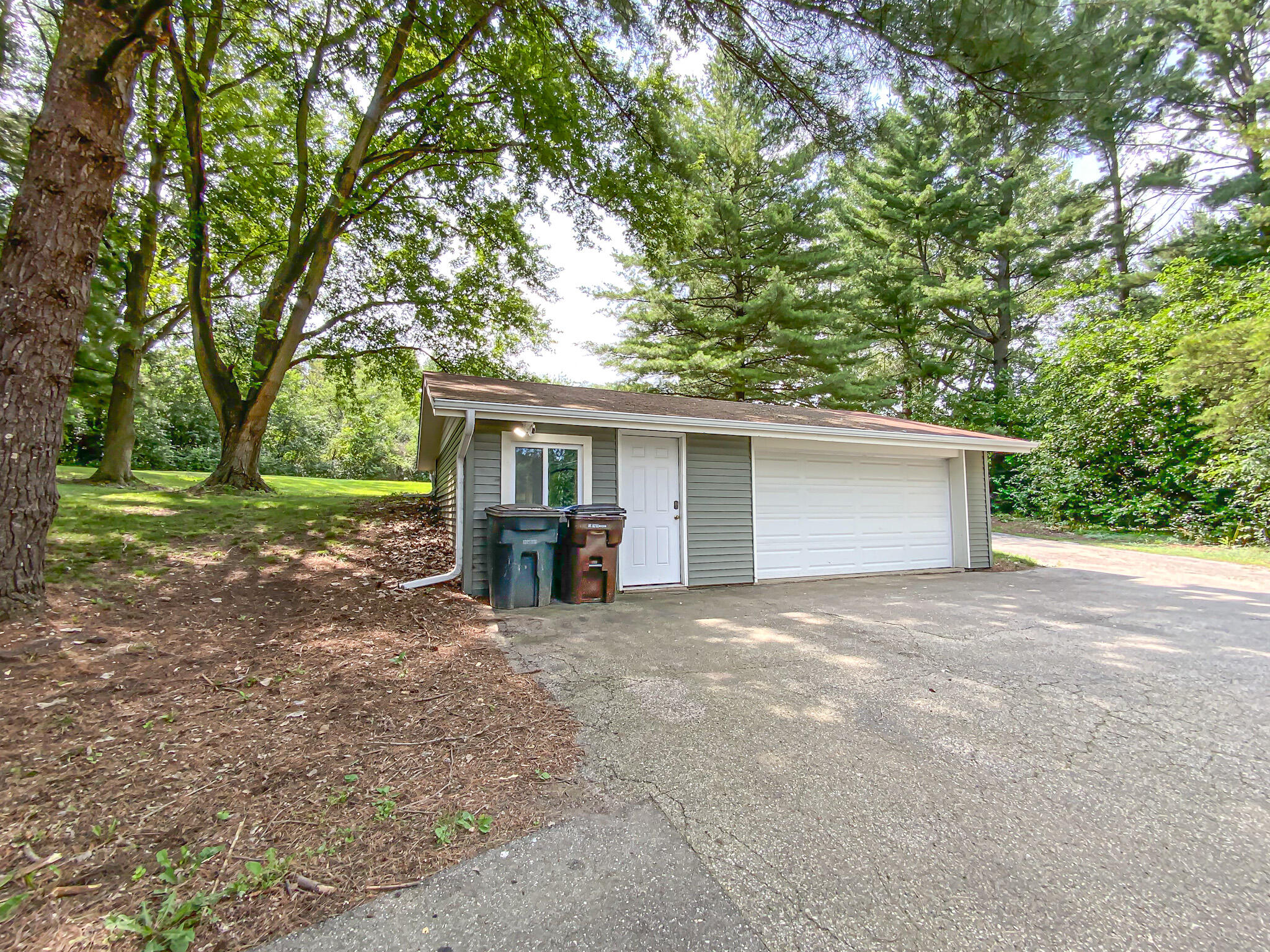 Wisconsin Lake Home for sale (MLS#: 1883478) at W5128  Chantenay Ter, in Sugar Creek, Wisconsin. (41 of 63)