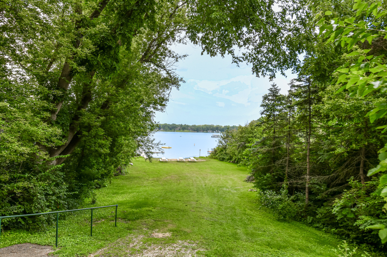 Wisconsin Lake Home for sale (MLS#: 1883998) at W307 N Circle Dr, in Bloomfield, Wisconsin. (39 of 40)