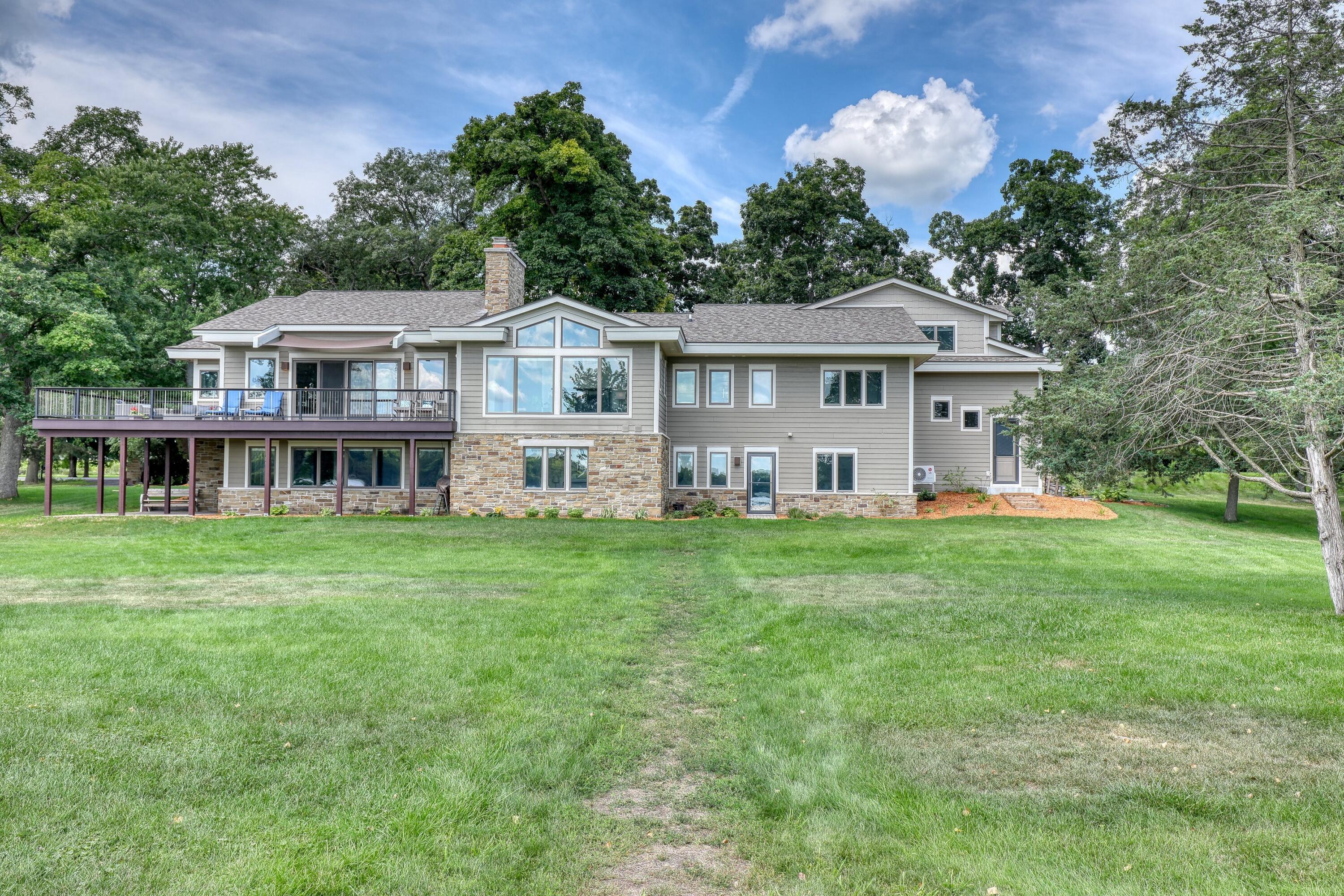 Wisconsin Lake Home for sale (MLS#: 1885272) at 1548 N Dousman Rd, in Summit, Wisconsin. (12 of 74)