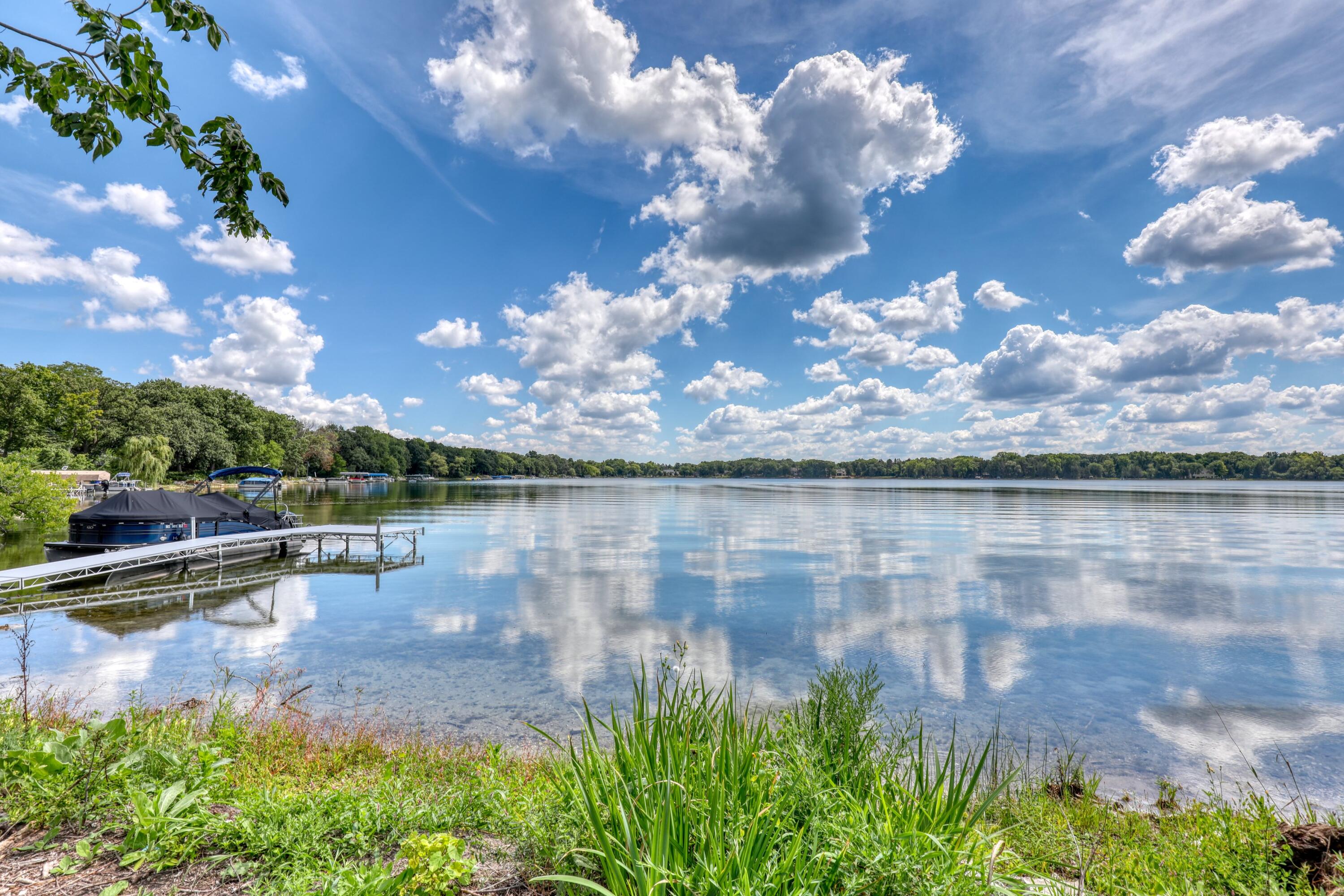 Wisconsin Lake Home for sale (MLS#: 1885272) at 1548 N Dousman Rd, in Summit, Wisconsin. (3 of 74)