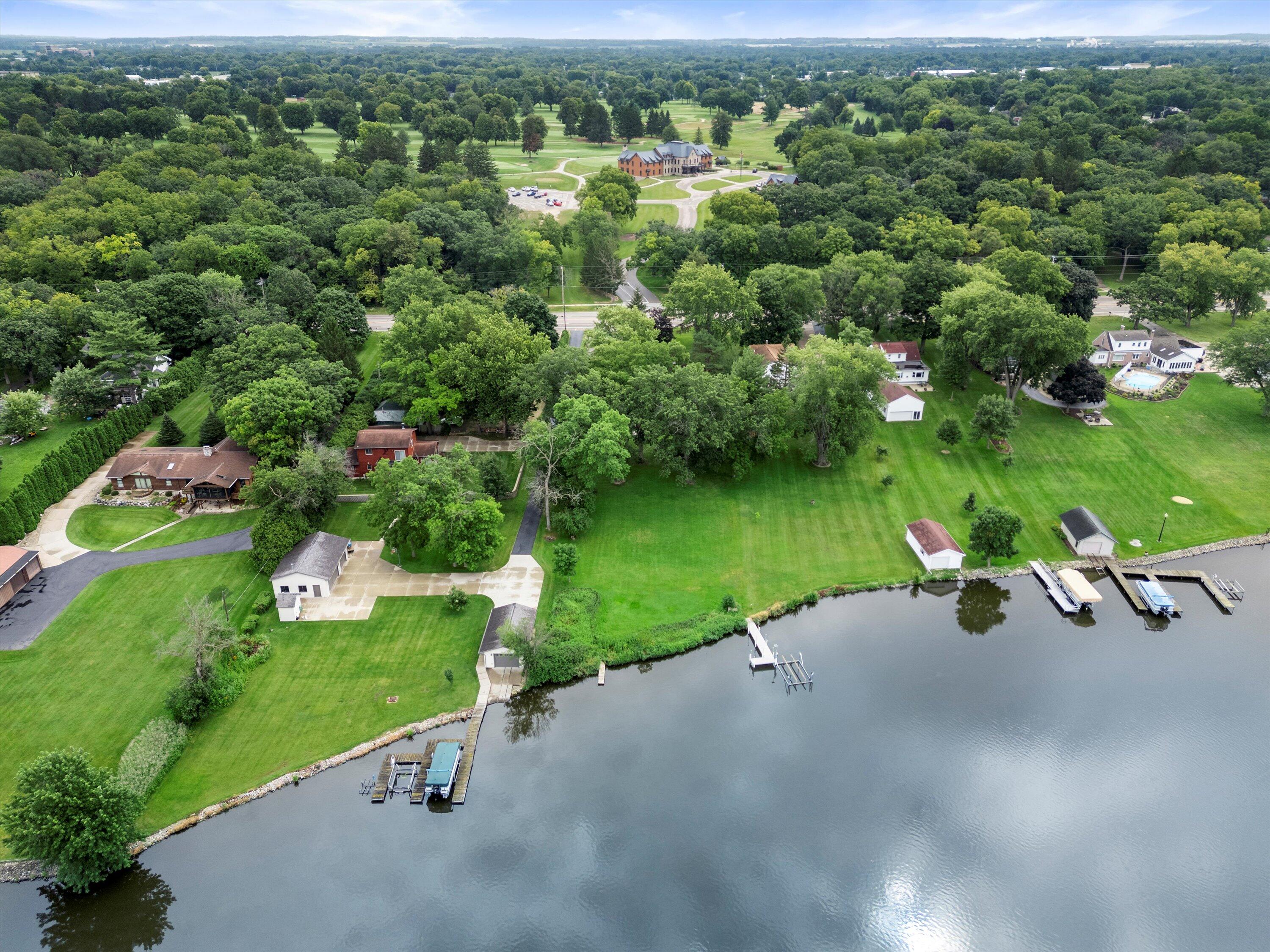 Wisconsin Lake Home for sale (MLS#: 1885880) at 2320 S Riverside Dr, in Beloit, Wisconsin. (6 of 50)