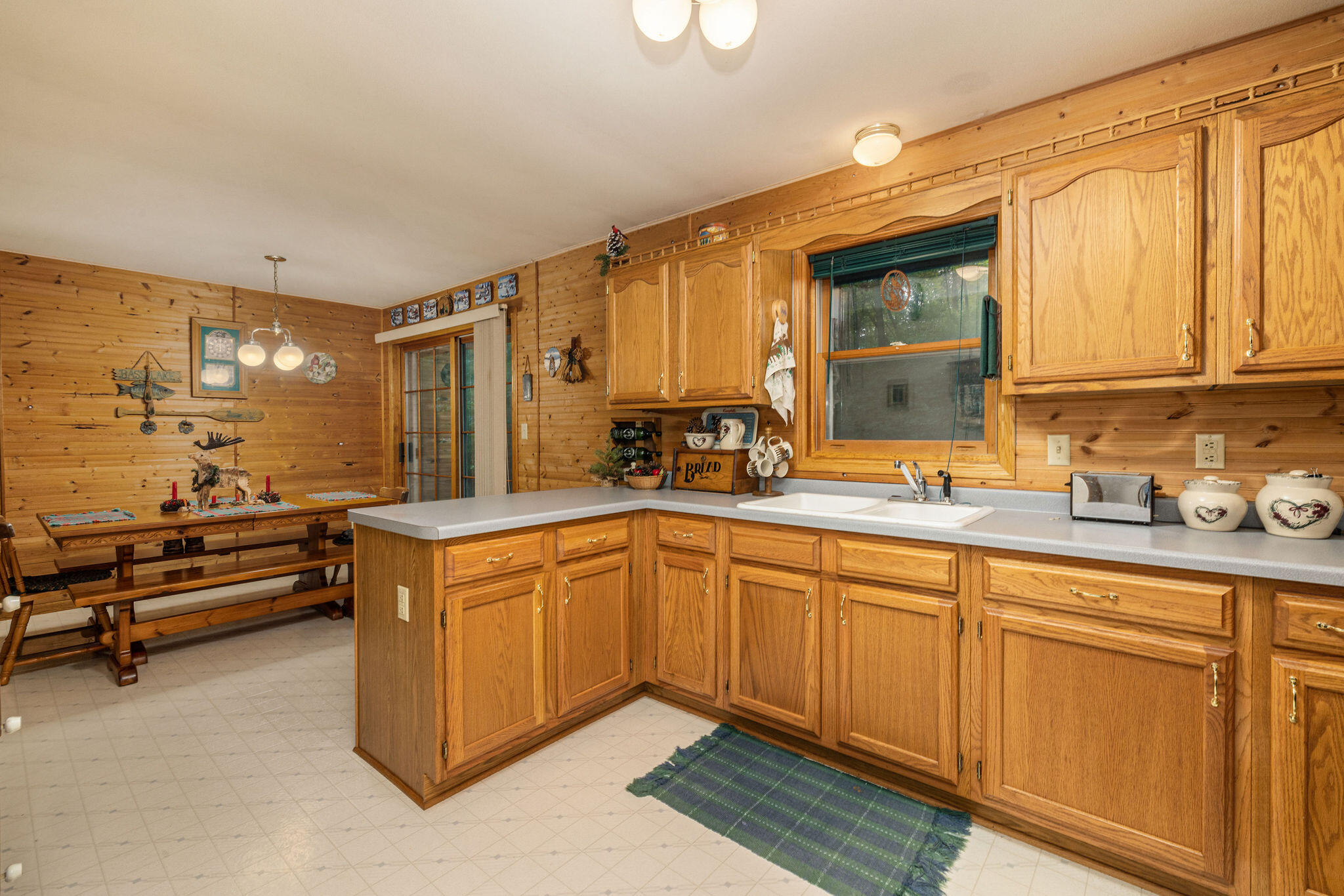 Wisconsin Lake Home for sale (MLS#: 1886115) at 417  Lake Twelve Dr, in Farmington, Wisconsin. (7 of 23)