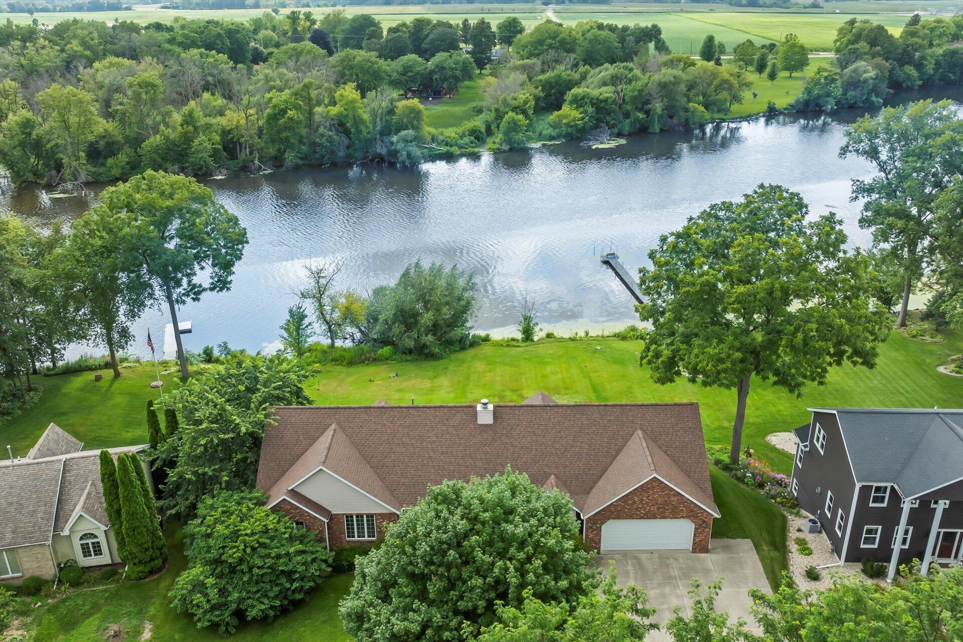 Wisconsin Lake Home for sale (MLS#: 1886381) at 857  Lucas Ln, in Jefferson, Wisconsin. (38 of 47)