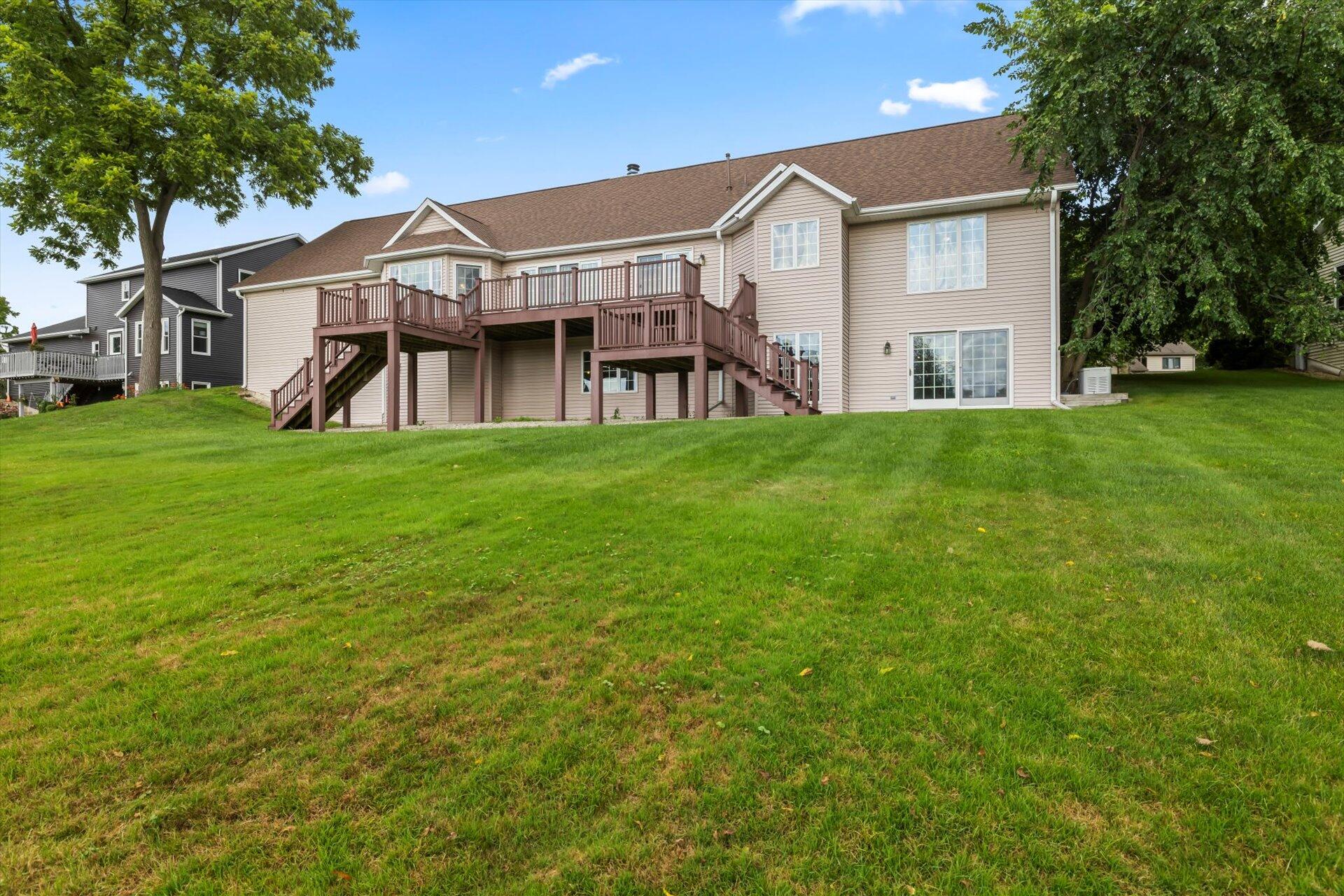 Wisconsin Lake Home for sale (MLS#: 1886381) at 857  Lucas Ln, in Jefferson, Wisconsin. (43 of 47)