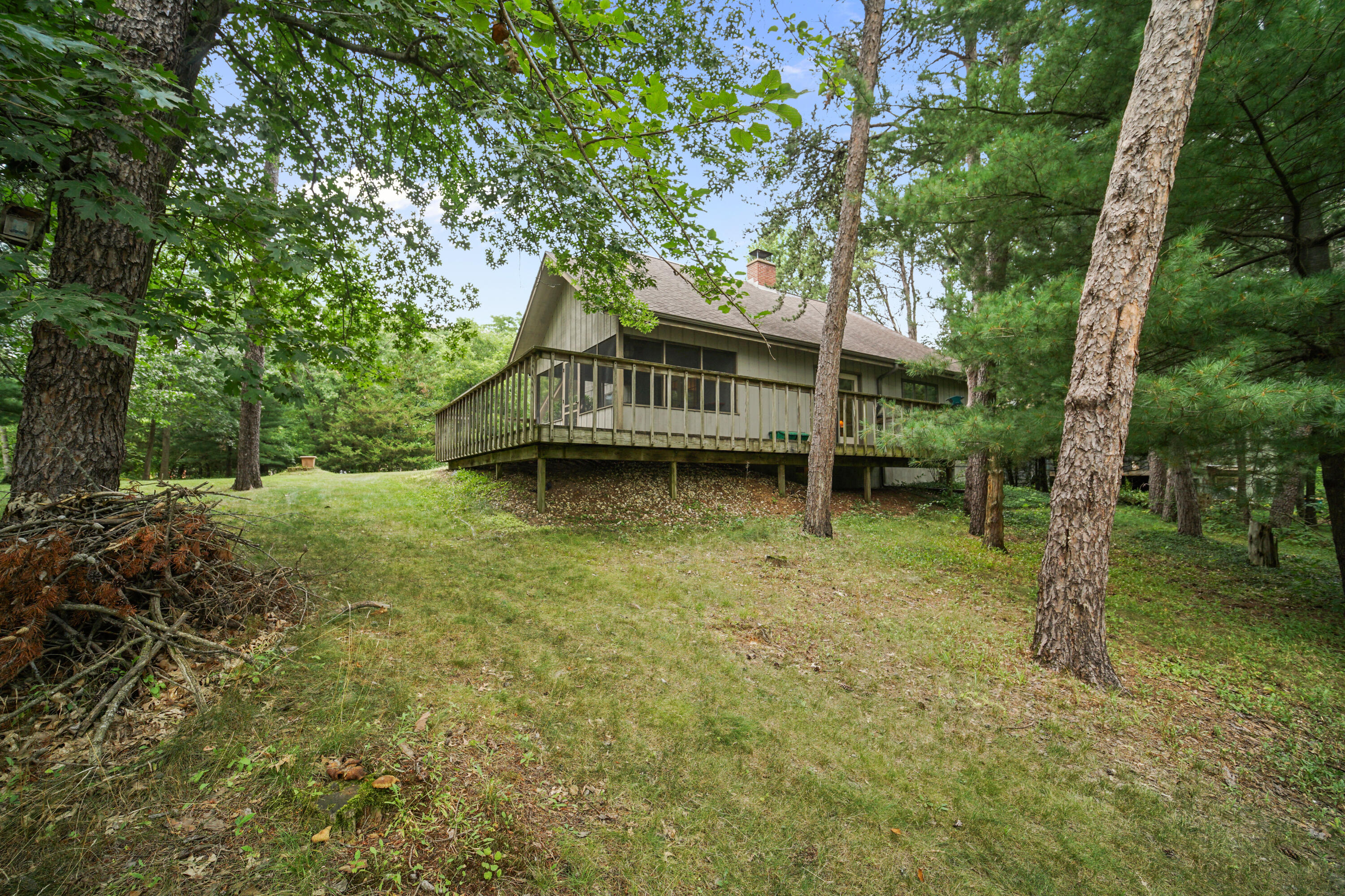 Wisconsin Lake Home for sale (MLS#: 1886647) at W771  Lake View Cir, in Decatur, Wisconsin. (41 of 50)