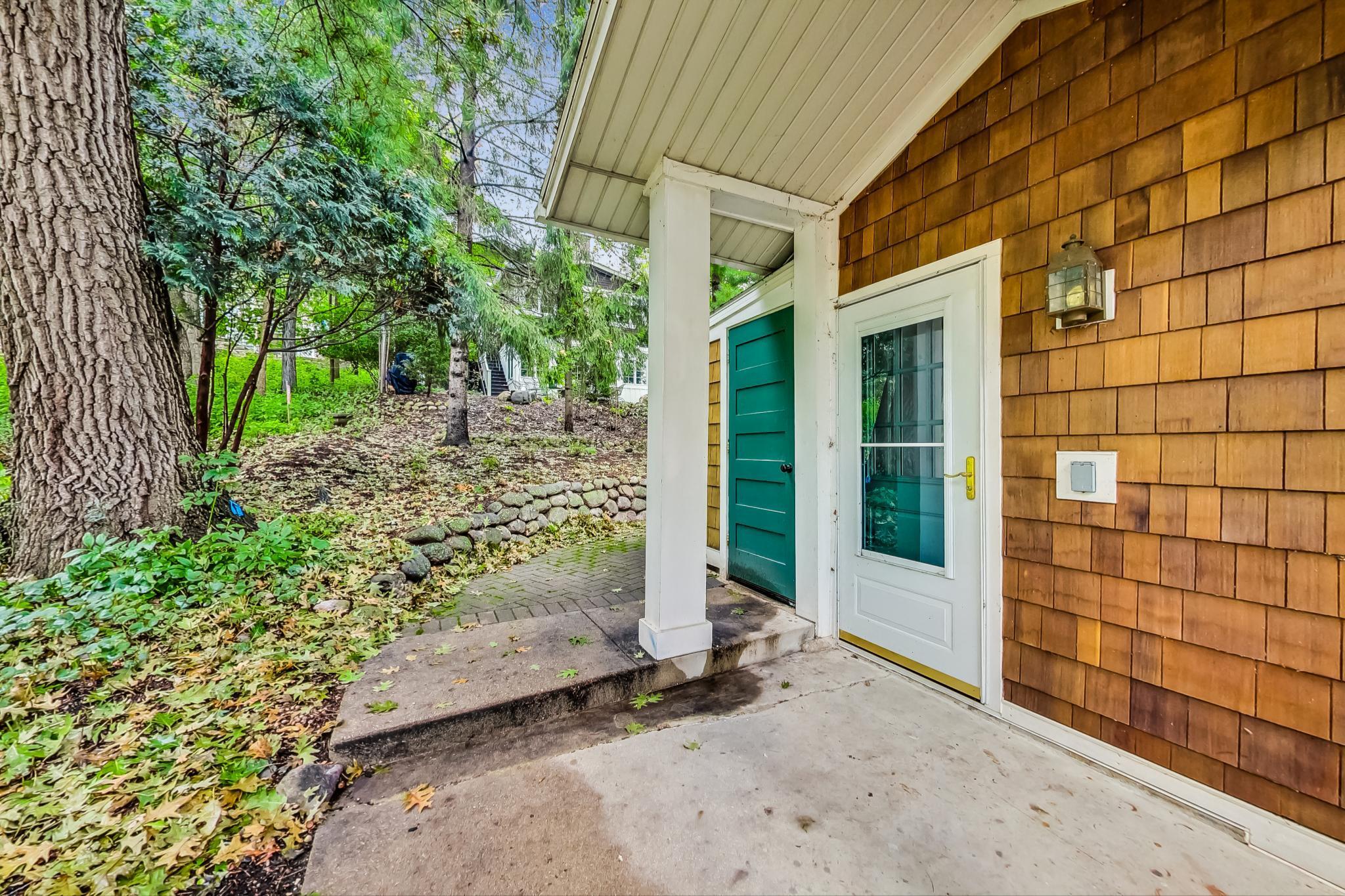 Wisconsin Lake Home for sale (MLS#: 1887093) at 82  Lwr Loch Vista Dr, in Williams Bay, Wisconsin. (40 of 56)