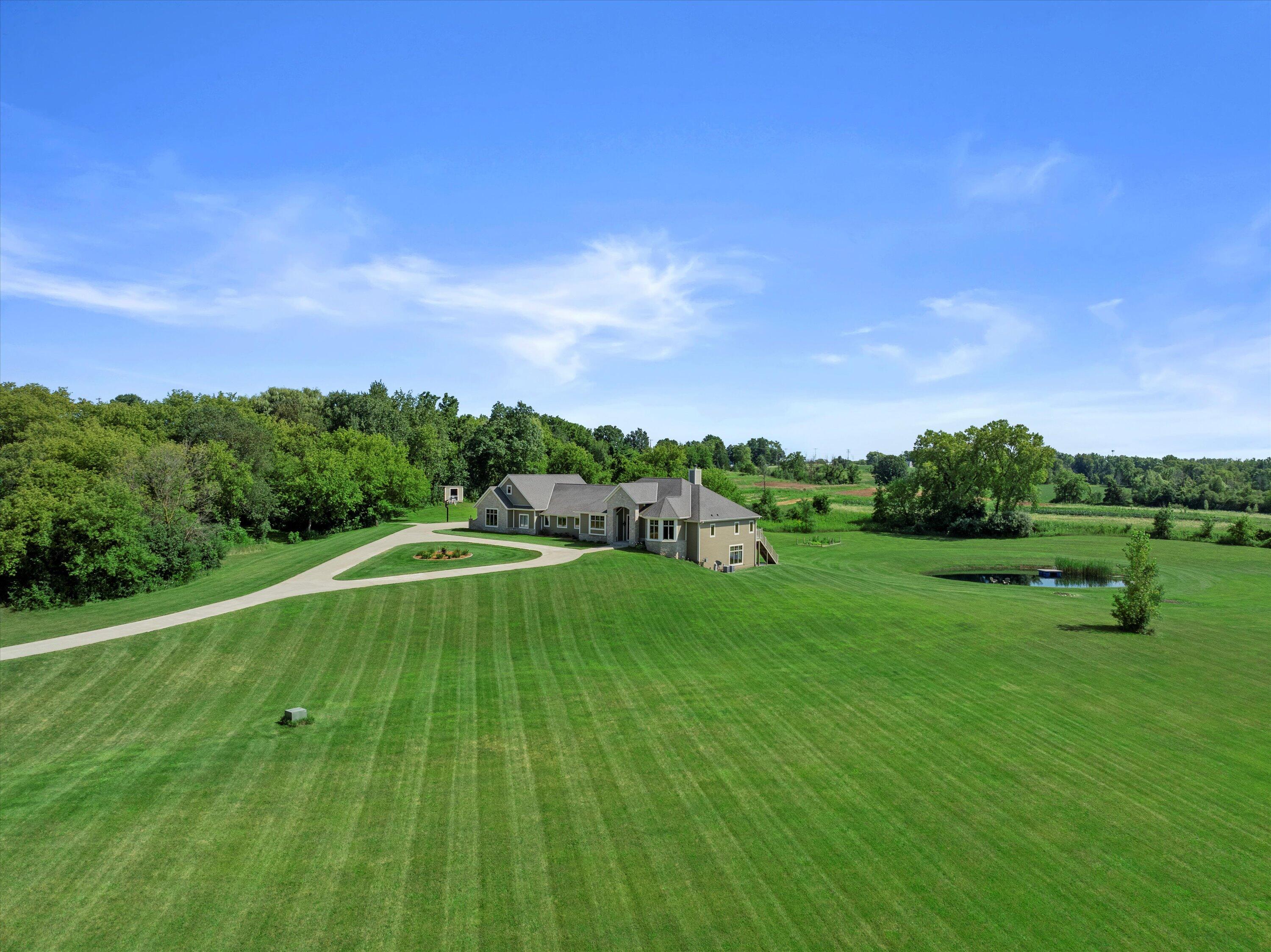 Wisconsin Lake Home for sale (MLS#: 1887145) at 2929  Mile View Rd, in West Bend, Wisconsin. (33 of 60)