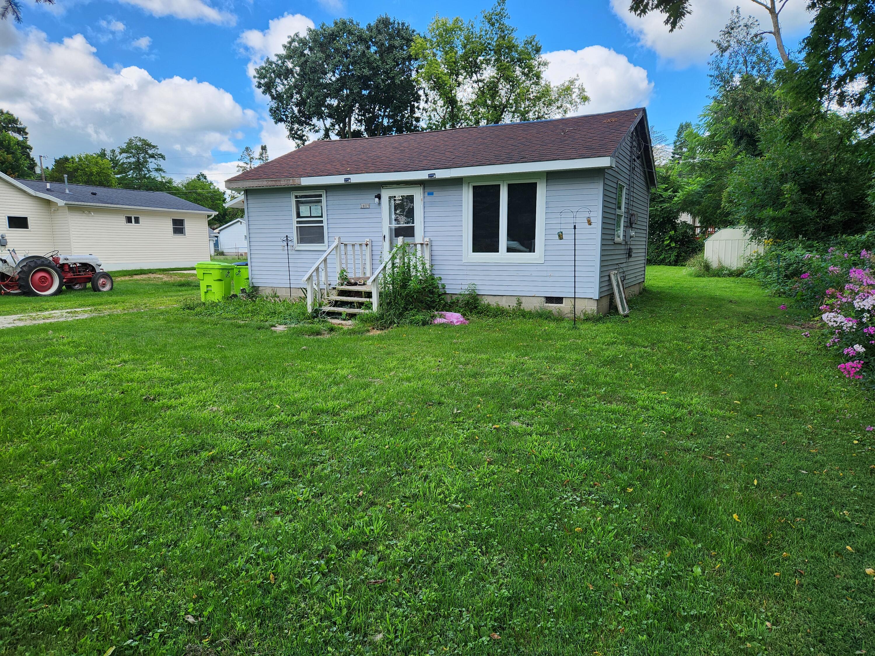 Wisconsin Lake Home for sale (MLS#: 1887197) at 2805  Cochrane St, in Delavan, Wisconsin. (1 of 20)