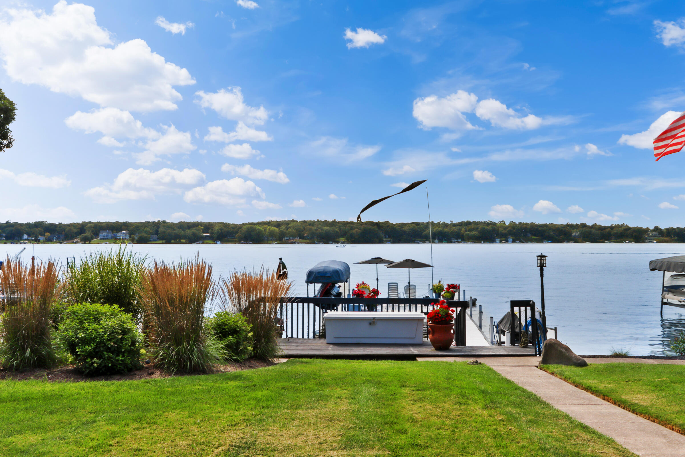 Wisconsin Lake Home for sale (MLS#: 1887610) at 2348  North Shore Dr, in Delavan, Wisconsin. (8 of 53)