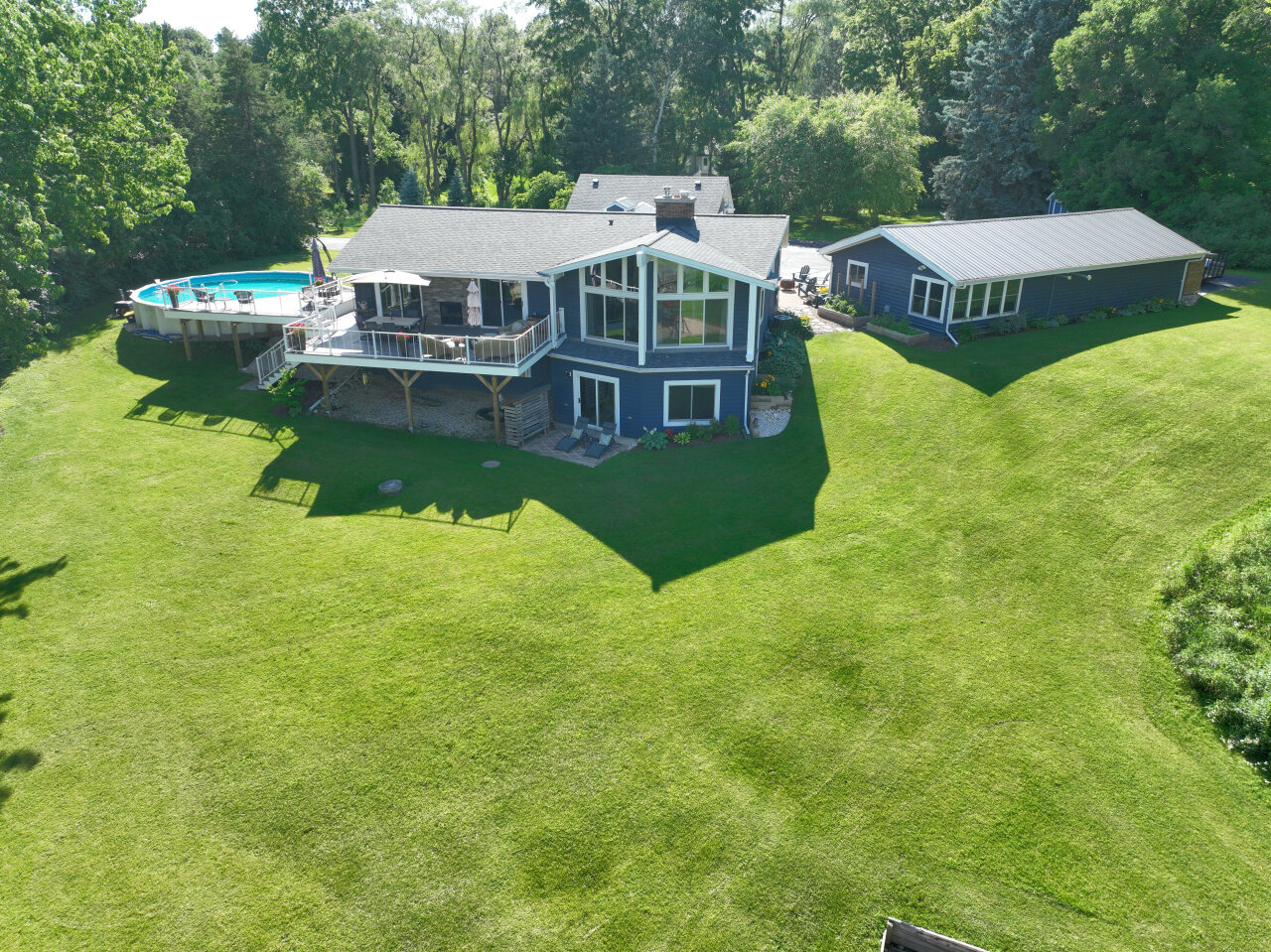 Wisconsin Lake Home for sale (MLS#: 1888149) at 6276  Gilbert Cir, in West Bend, Wisconsin. (33 of 40)