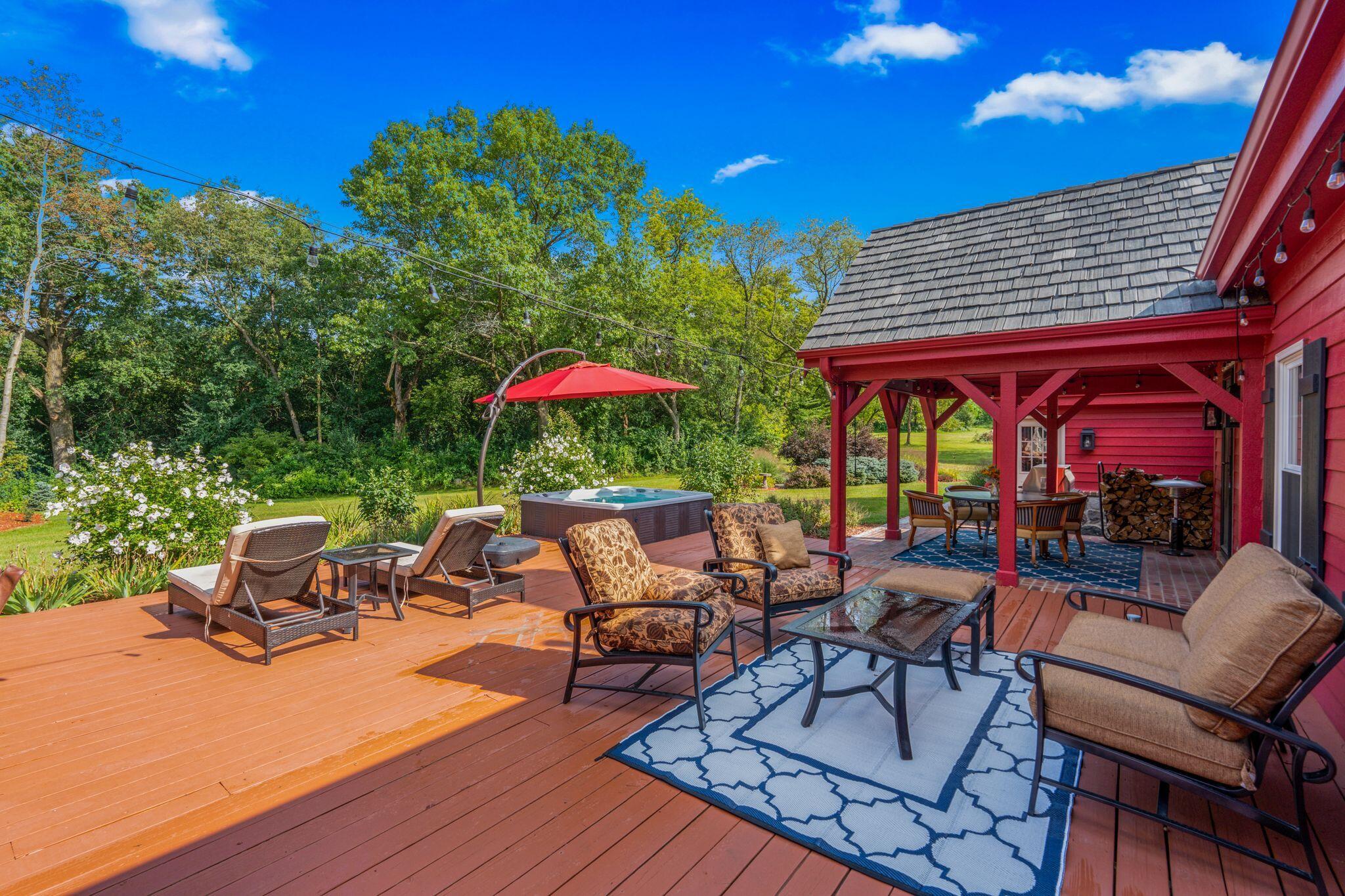 Wisconsin Lake Home for sale (MLS#: 1888168) at W297N931  Kings Way, in Waukesha, Wisconsin. (42 of 53)