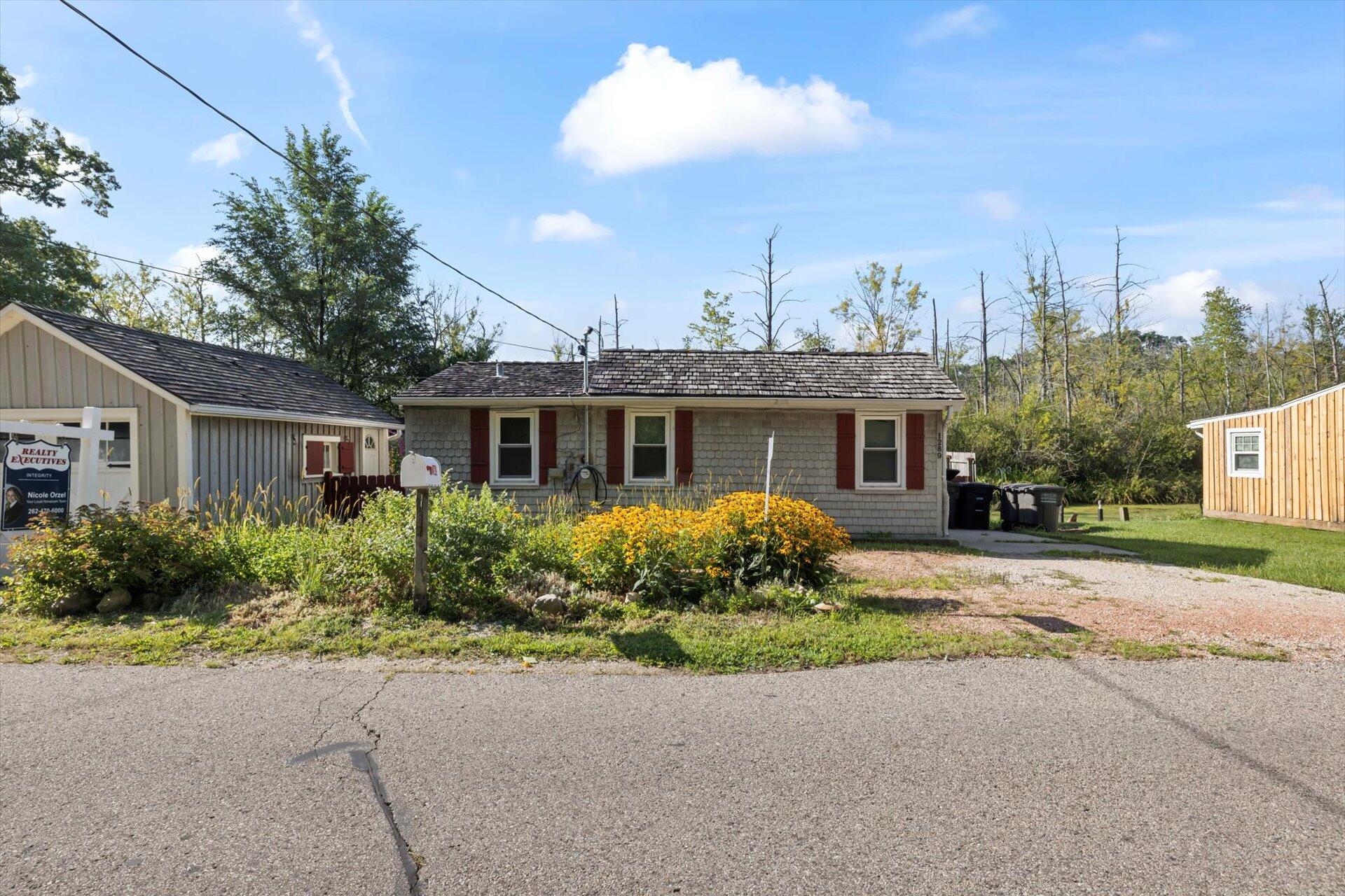 Wisconsin Lake Home for sale (MLS#: 1888269) at W1289  Beach Rd, in East Troy, Wisconsin. (7 of 19)