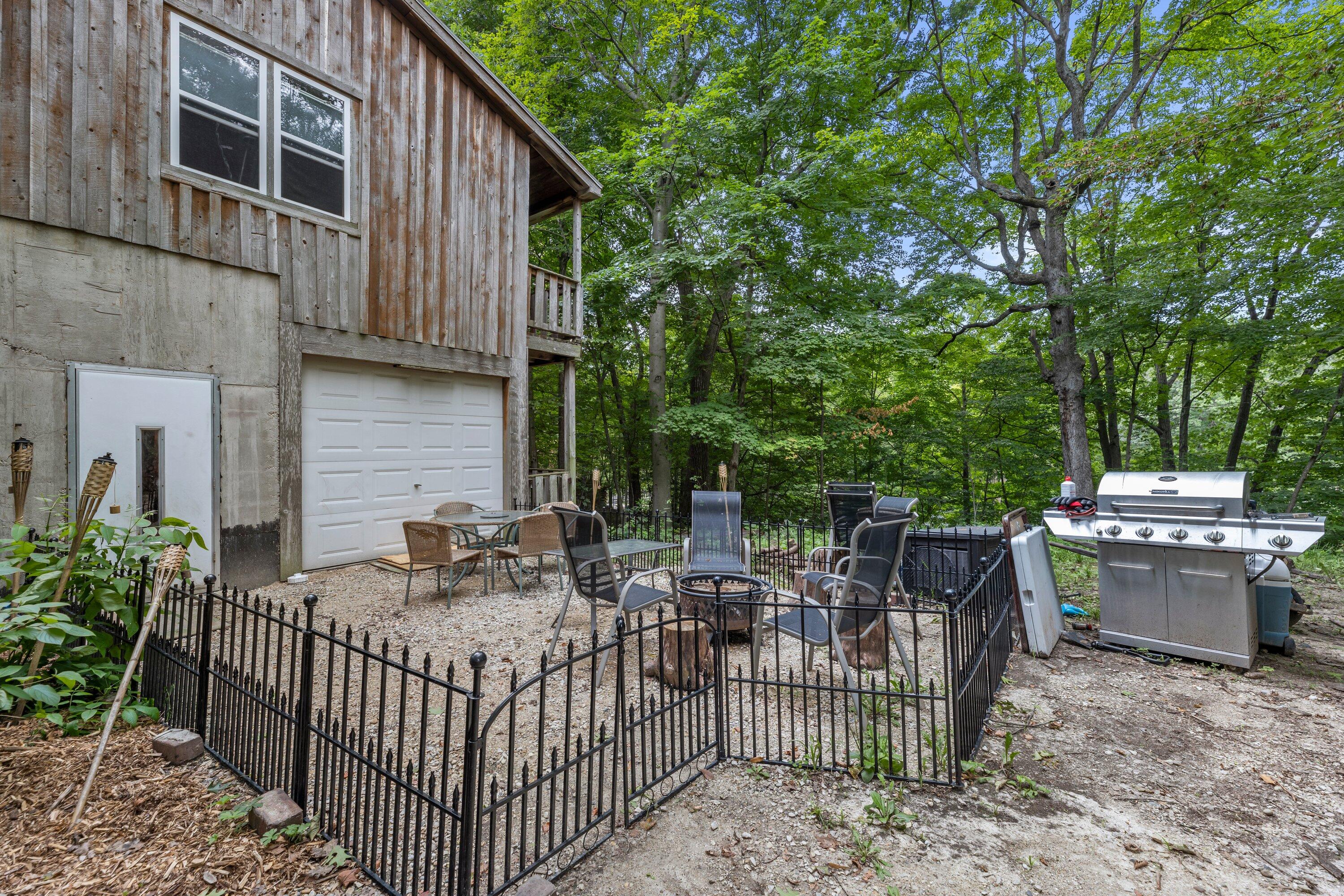 Wisconsin Lake Home for sale (MLS#: 1888301) at 8981  Hillcrest Rd, in Farmington, Wisconsin. (22 of 45)