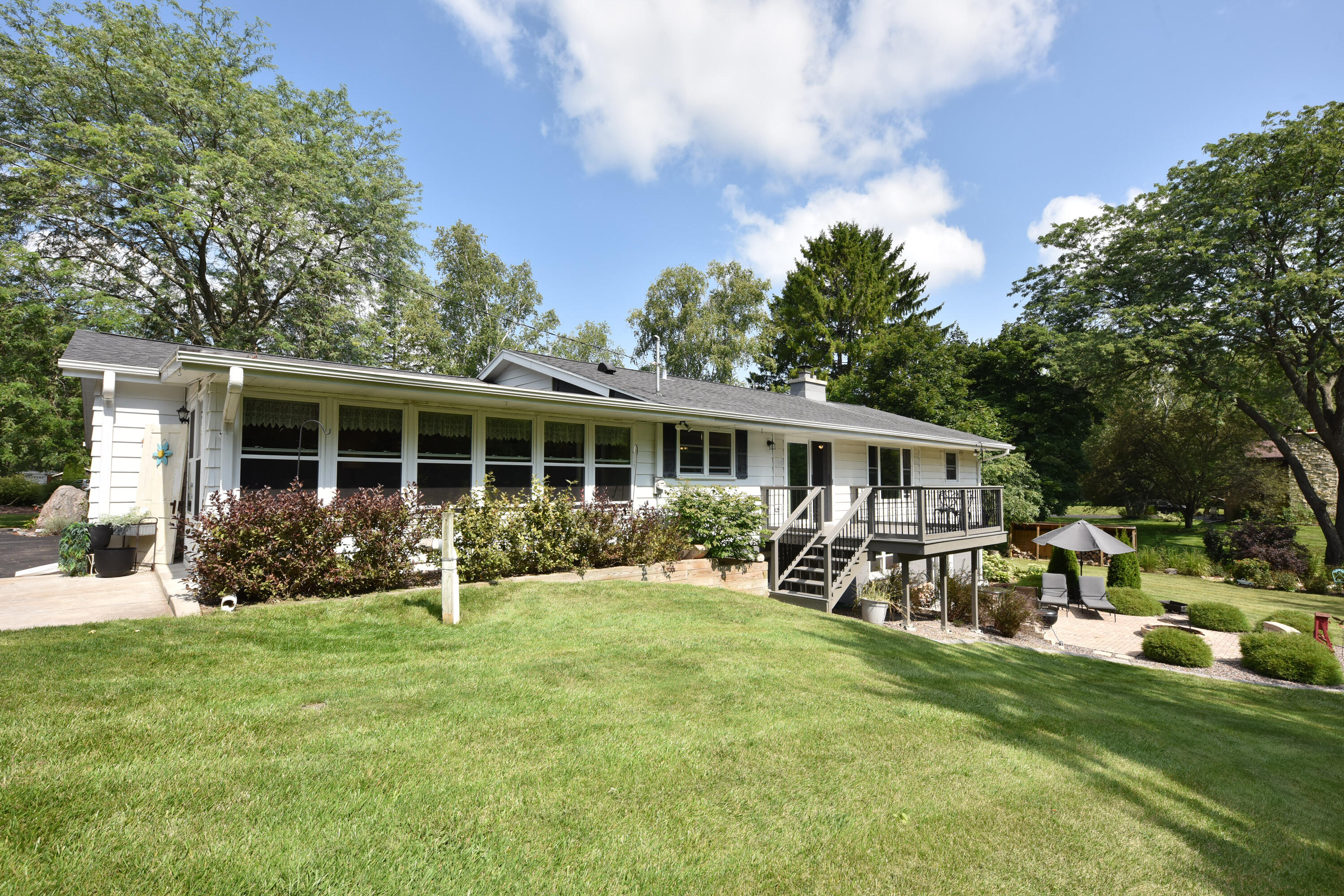 Wisconsin Lake Home for sale (MLS#: 1888343) at 1358  Cedar Creek Pkwy, in Cedarburg, Wisconsin. (5 of 36)