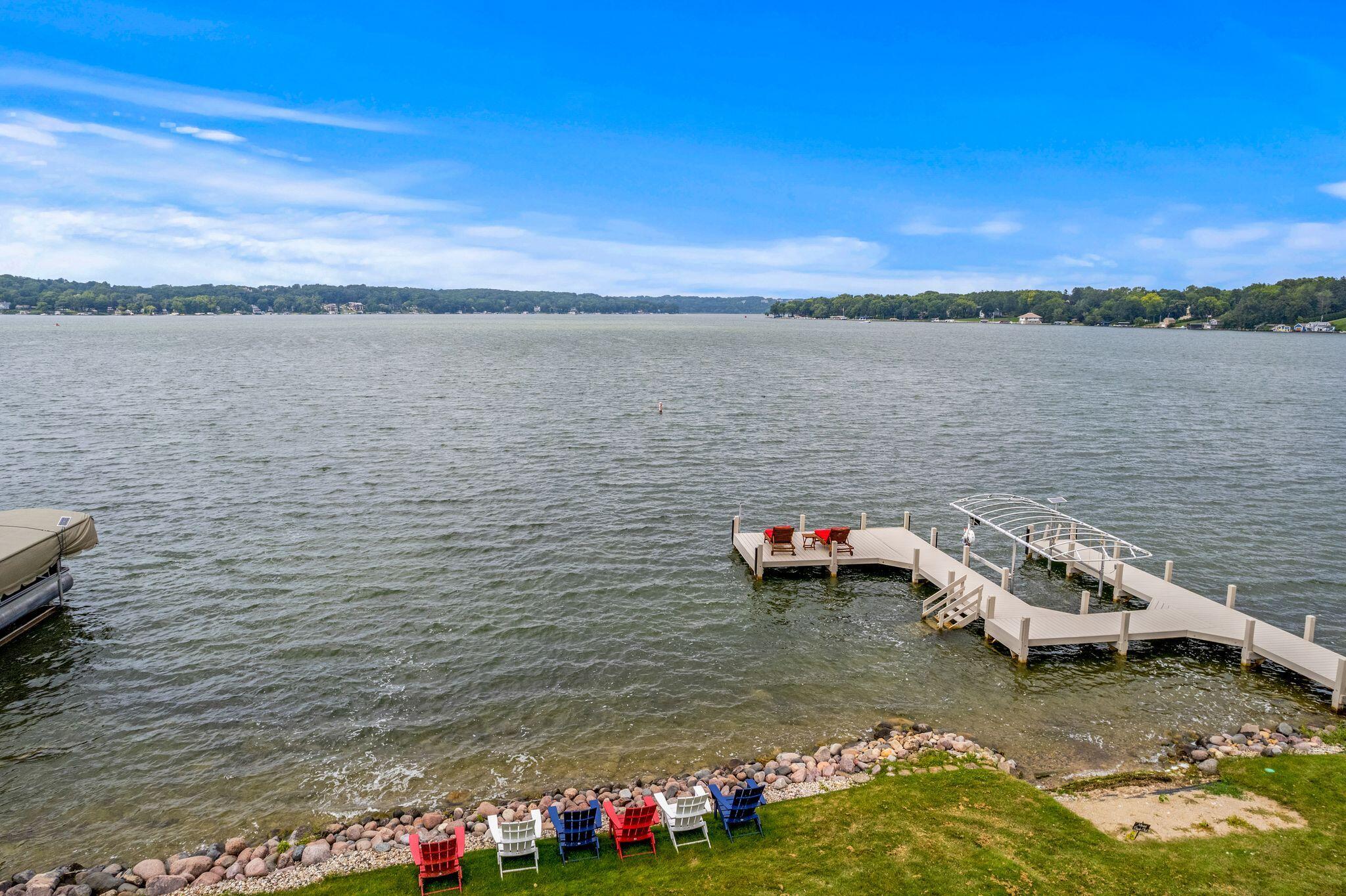 Wisconsin Lake Home for sale (MLS#: 1888431) at N23W28234  Beach Park Cir, in Delafield, Wisconsin. (37 of 39)