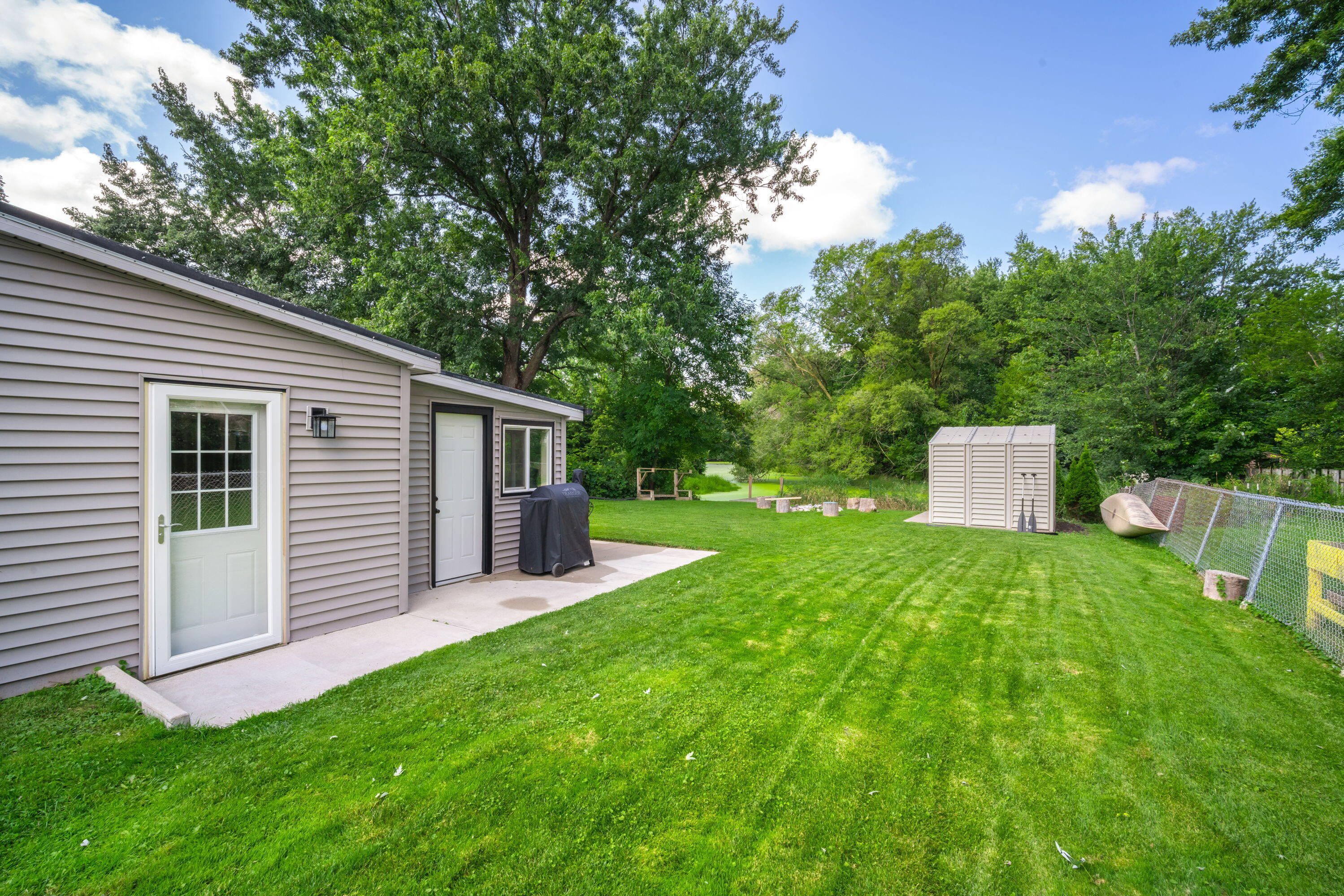 Wisconsin Lake Home for sale (MLS#: 1888696) at 1455  Shoreland Ln, in Richfield, Wisconsin. (21 of 23)