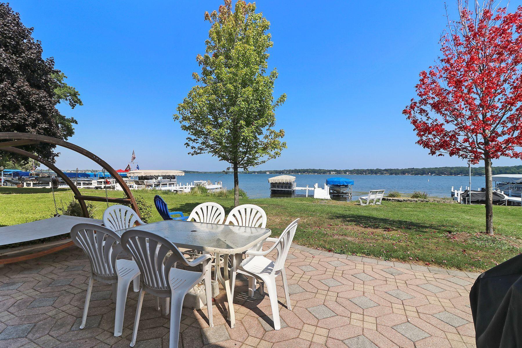 Wisconsin Lake Home for sale (MLS#: 1888698) at 1520  Arrow Ct, in Delavan, Wisconsin. (3 of 32)