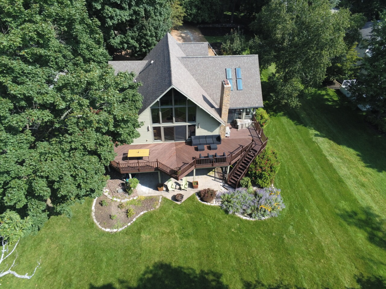 Wisconsin Lake Home for sale (MLS#: 1888871) at 2810  Willow Point Dr, in Delavan, Wisconsin. (1 of 34)