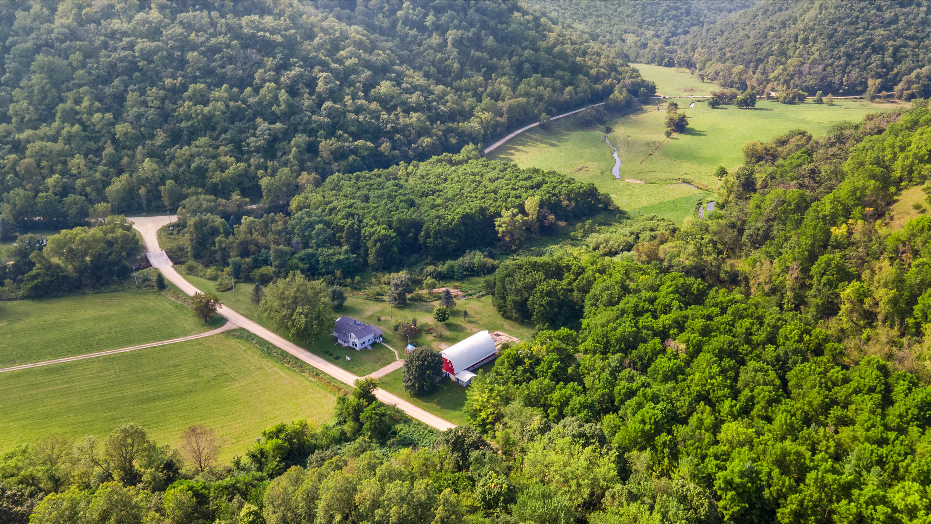 Wisconsin Lake Home for sale (MLS#: 1889133) at E2584  Bohland Hollow Rd, in Wheatland, Wisconsin. (48 of 59)