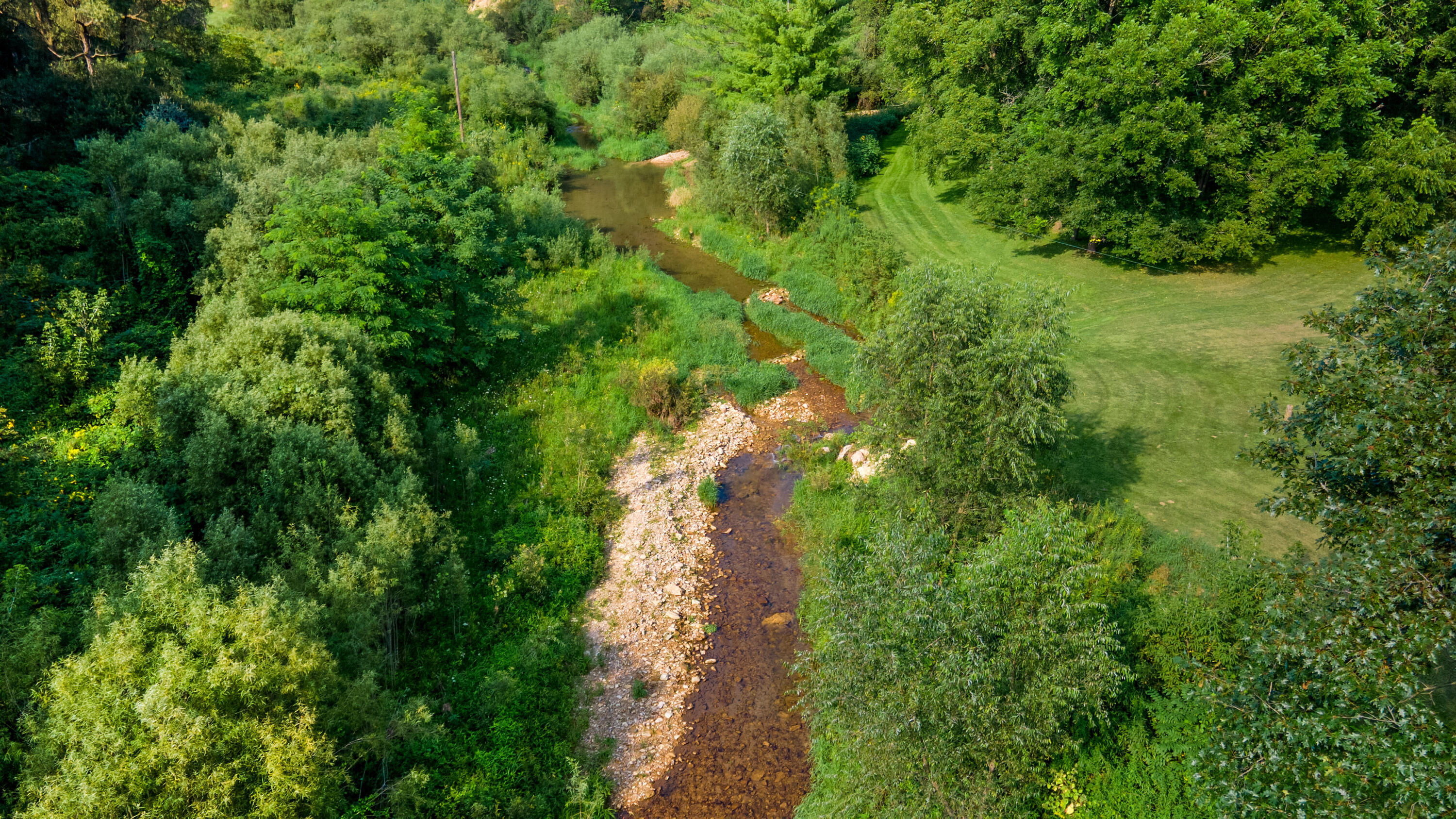 Wisconsin Lake Home for sale (MLS#: 1889133) at E2584  Bohland Hollow Rd, in Wheatland, Wisconsin. (6 of 59)