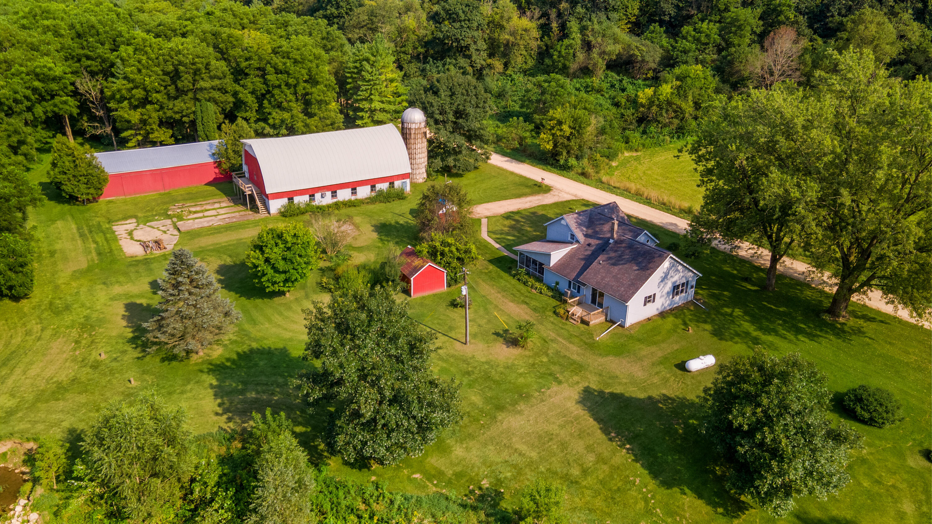 Wisconsin Lake Home for sale (MLS#: 1889133) at E2584  Bohland Hollow Rd, in Wheatland, Wisconsin. (8 of 59)