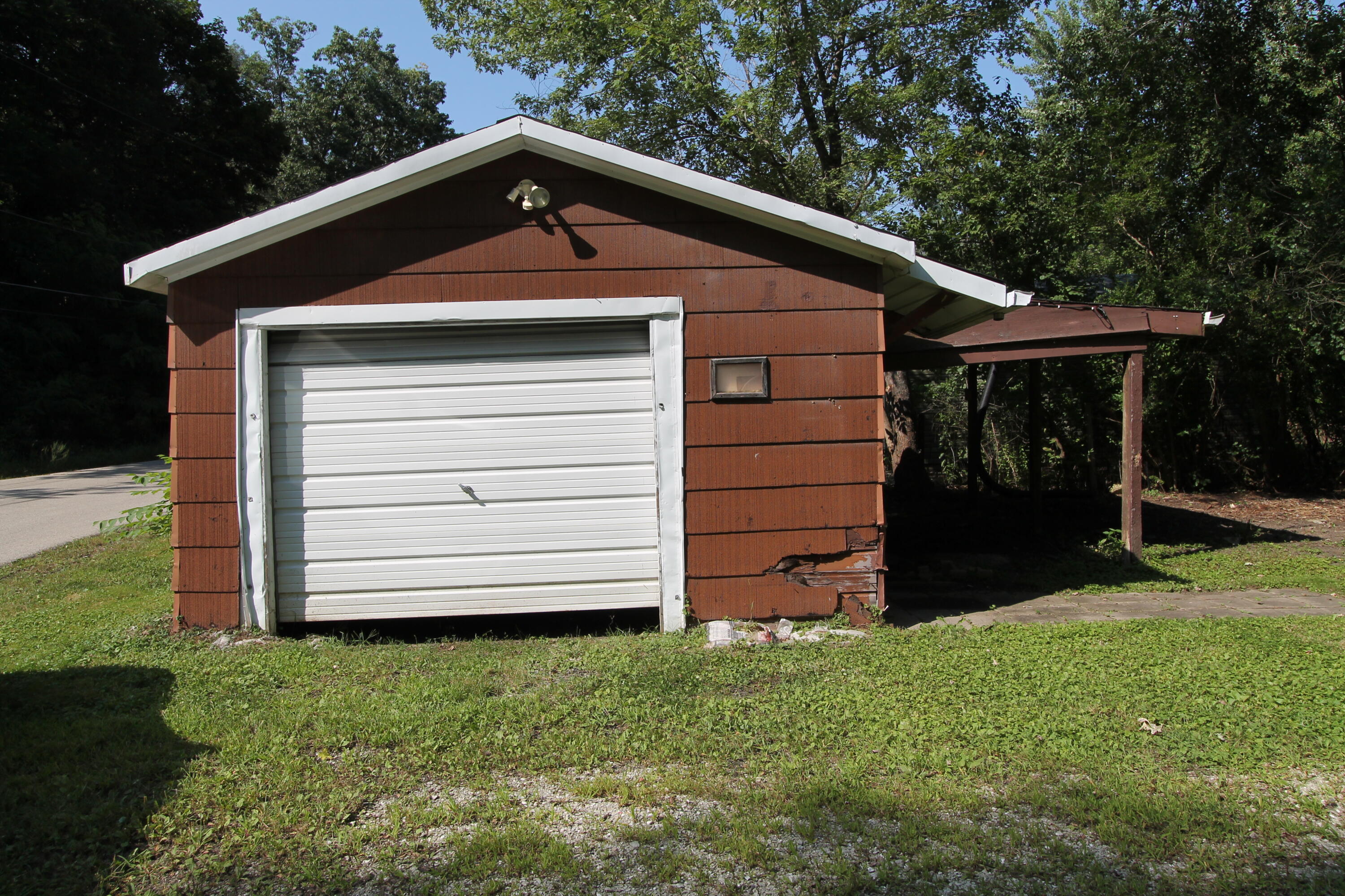 Wisconsin Lake Home for sale (MLS#: 1889236) at 7945  Greendale Ave, in Burlington, Wisconsin. (23 of 25)