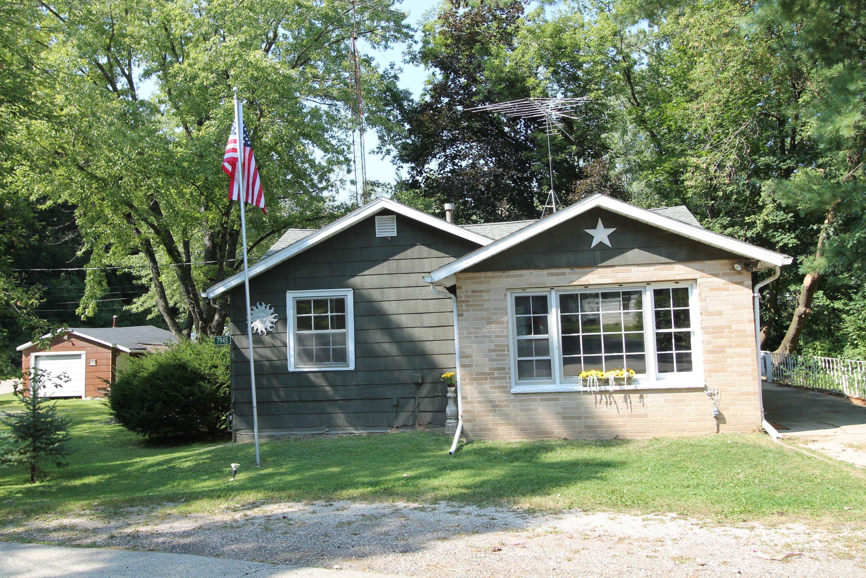 Wisconsin Lake Home for sale (MLS#: 1889236) at 7945  Greendale Ave, in Burlington, Wisconsin. (25 of 25)