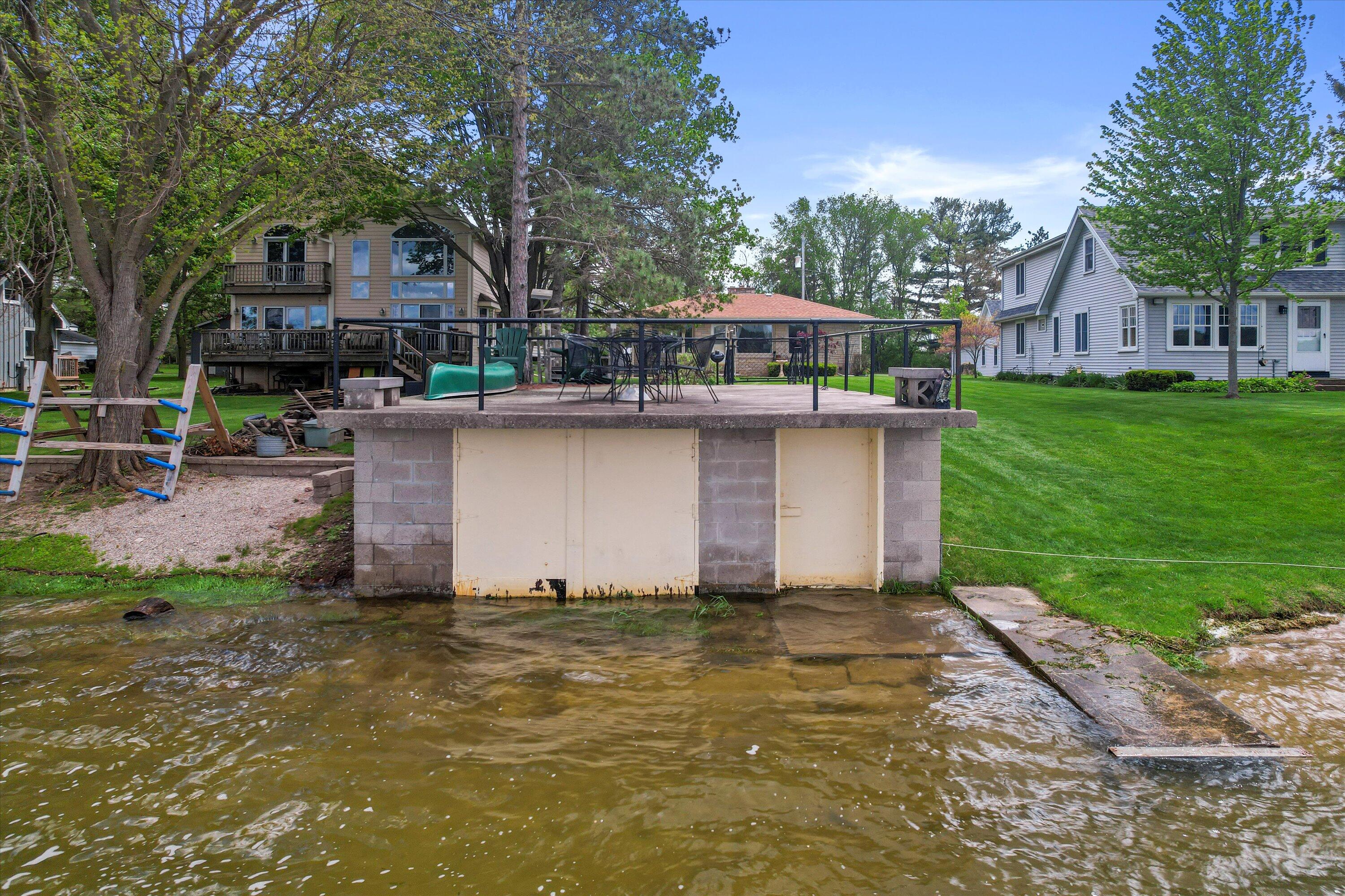 Wisconsin Lake Home for sale (MLS#: 1889659) at W858  Shorewood Dr, in East Troy, Wisconsin. (29 of 32)