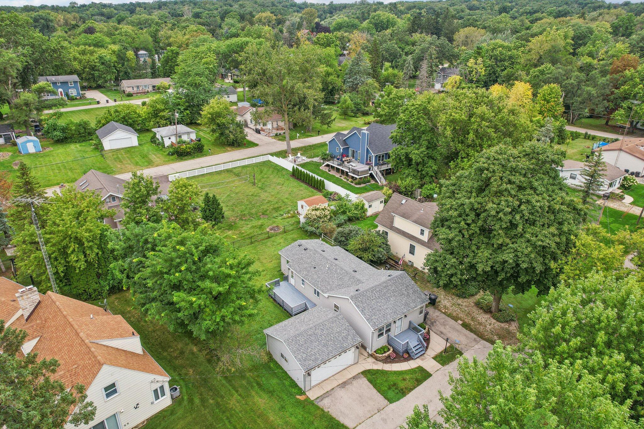 Wisconsin Lake Home for sale (MLS#: 1889852) at N3075  Satinwood Rd, in Geneva, Wisconsin. (6 of 62)