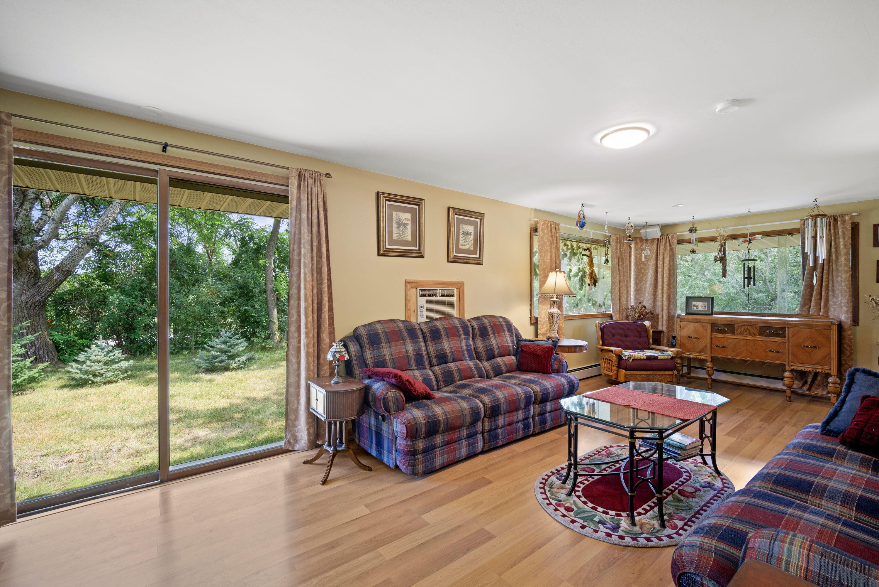 Wisconsin Lake Home for sale (MLS#: 1890032) at 34206  Davies Dr, in Summit, Wisconsin. (4 of 41)