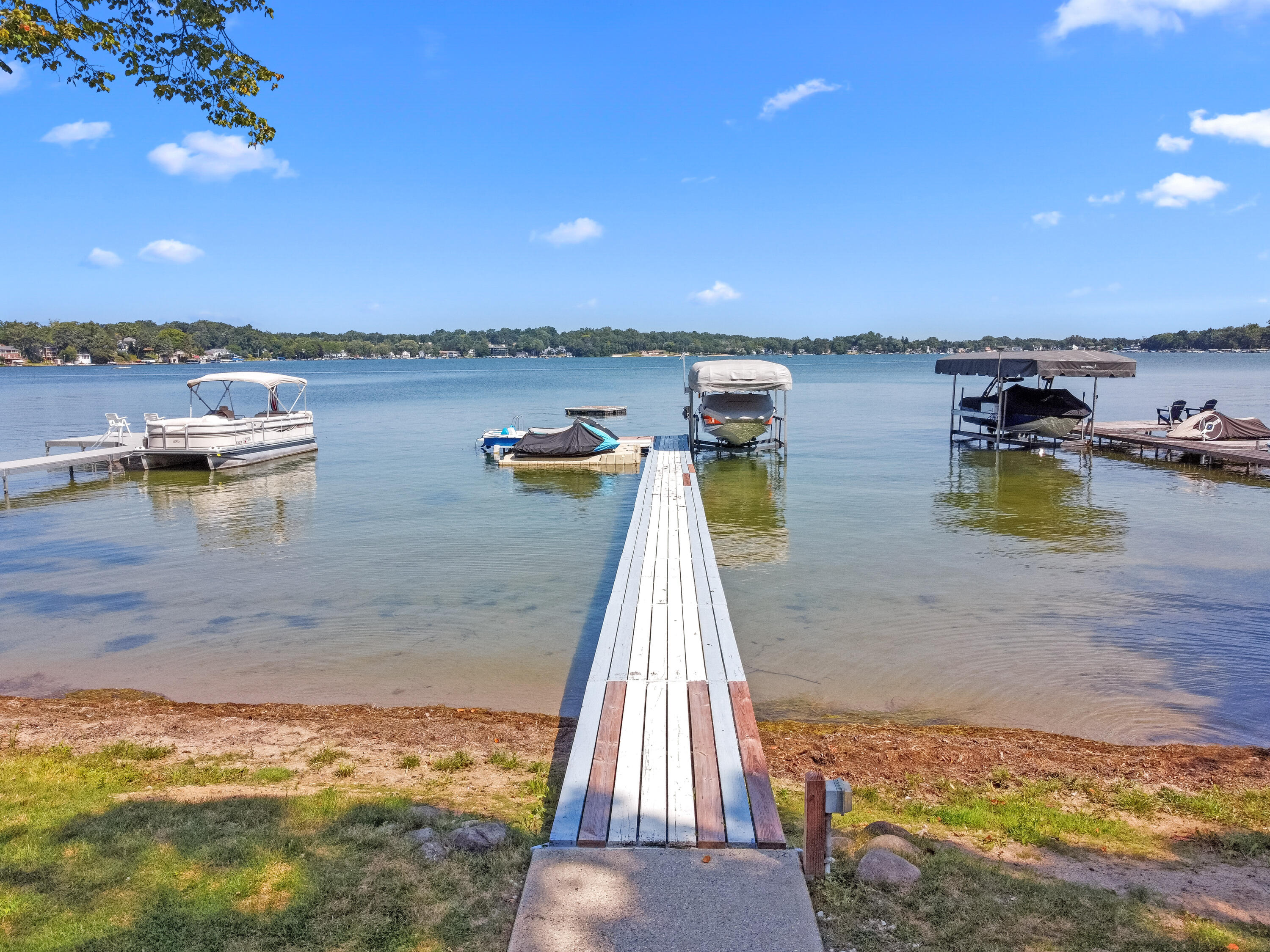 Wisconsin Lake Home for sale (MLS#: 1890037) at 200  West Park Dr, in Twin Lakes, Wisconsin. (31 of 34)