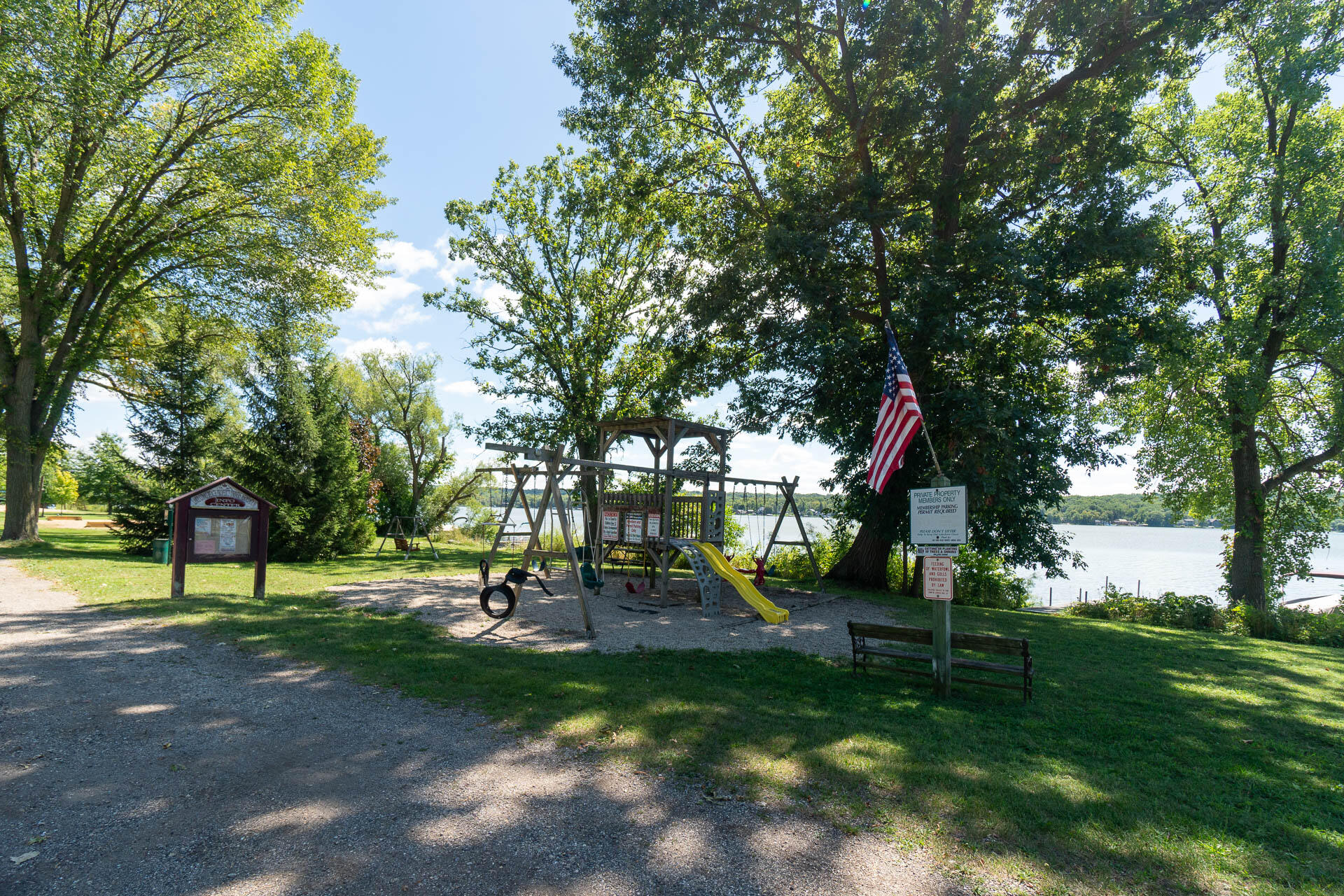 Wisconsin Lake Home for sale (MLS#: 1890076) at W3895  Woodland Dr, in Geneva, Wisconsin. (26 of 34)