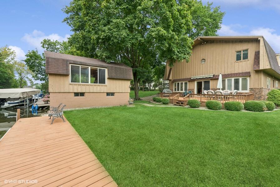 Wisconsin Lake Home for sale (MLS#: 1890234) at 2805  Knollcrest Dr, in Burlington, Wisconsin. (4 of 20)