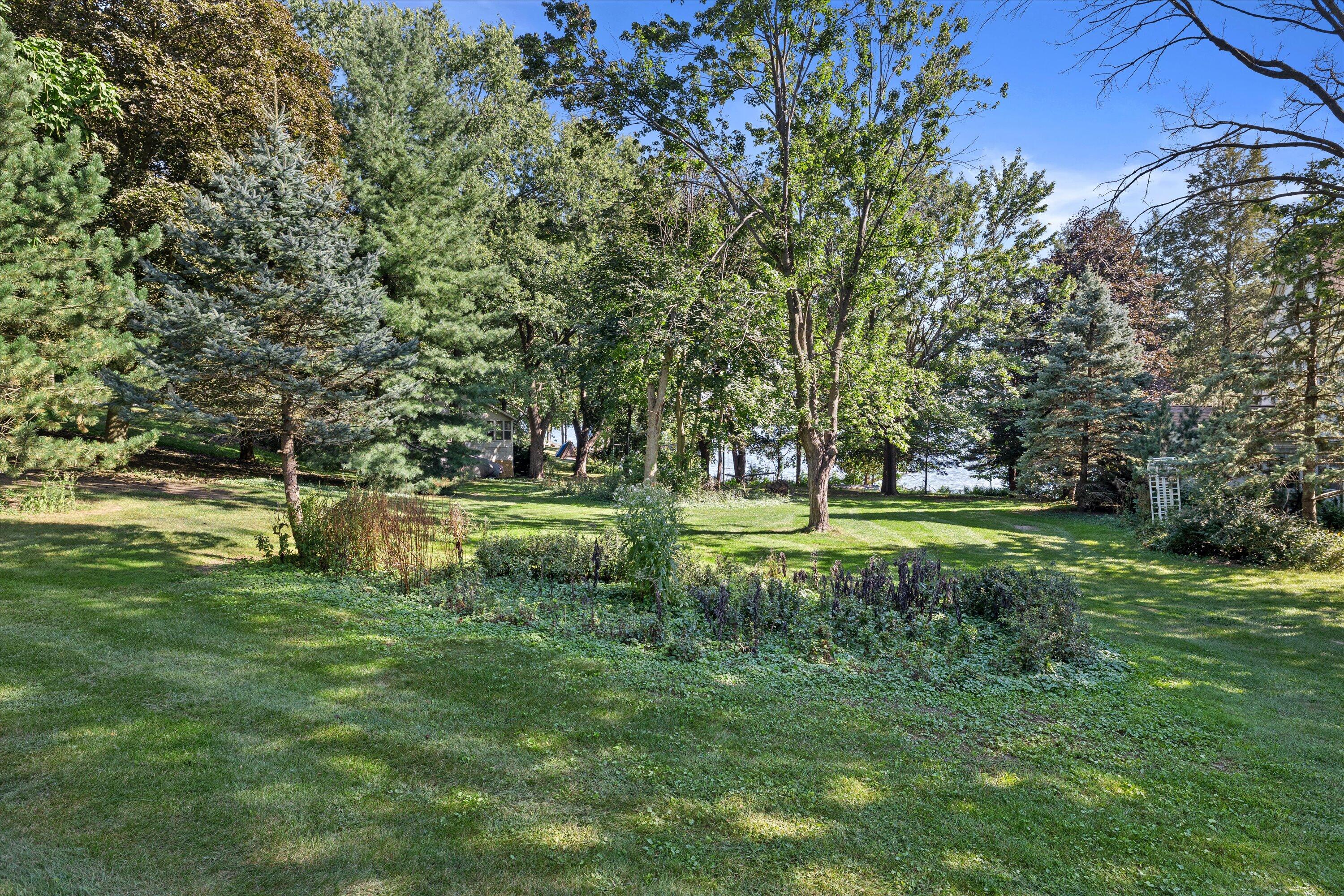 Wisconsin Lake Home for sale (MLS#: 1890647) at W343N6209 S Bayview Rd, in Oconomowoc, Wisconsin. (18 of 53)