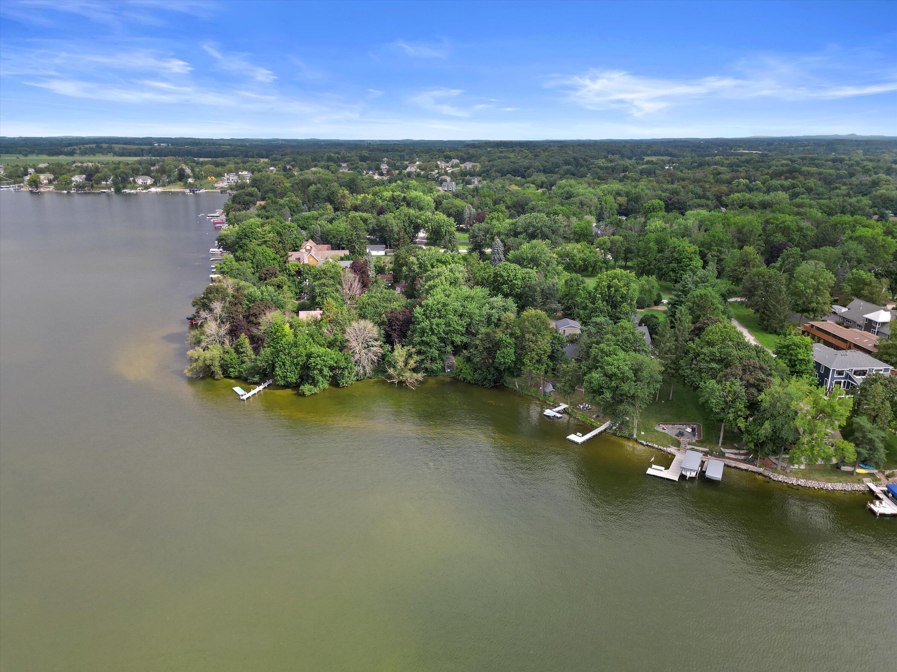 Wisconsin Lake Home for sale (MLS#: 1890647) at W343N6209 S Bayview Rd, in Oconomowoc, Wisconsin. (26 of 53)